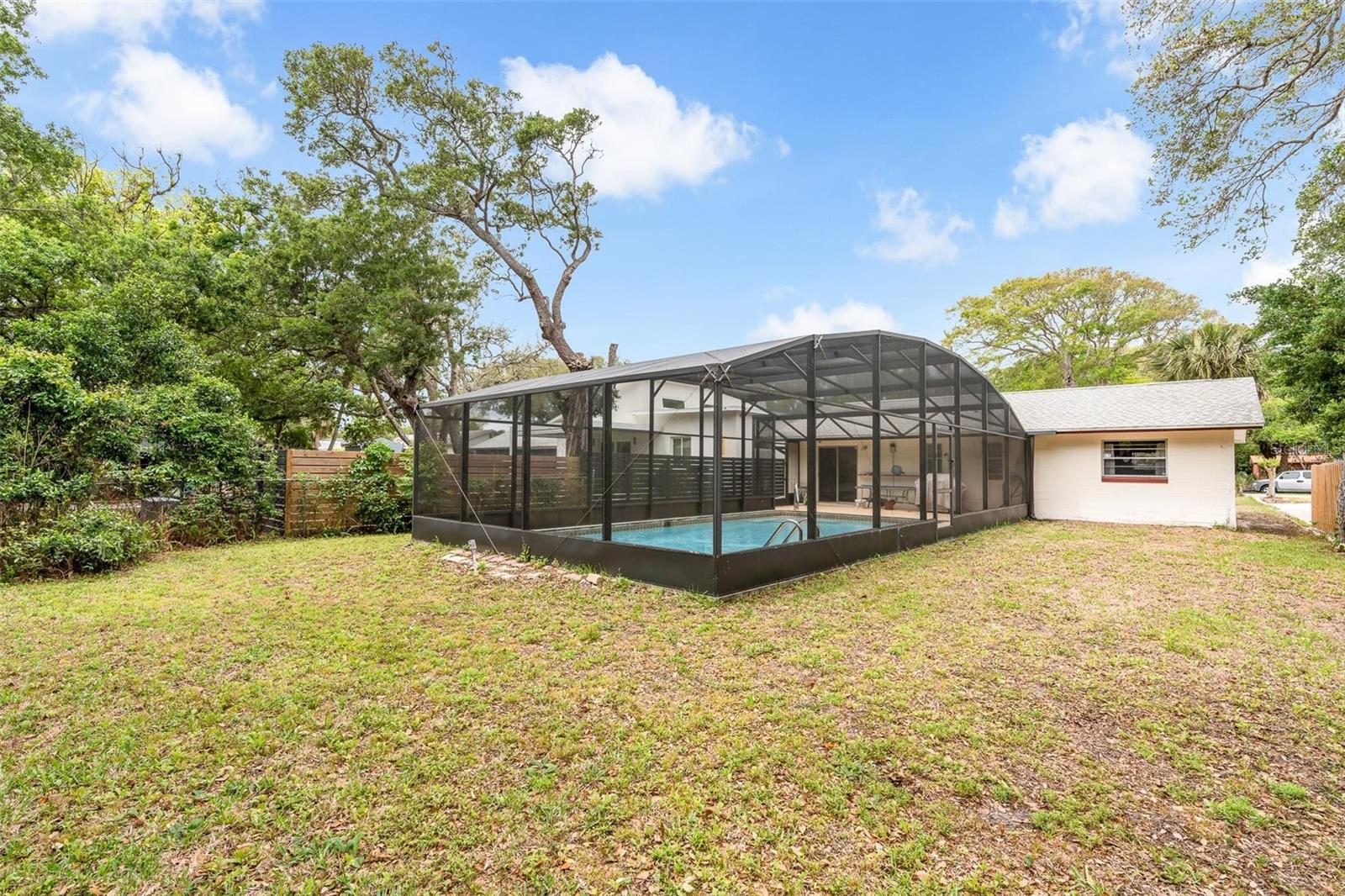 Image 21 of 29 For 805 11th Avenue