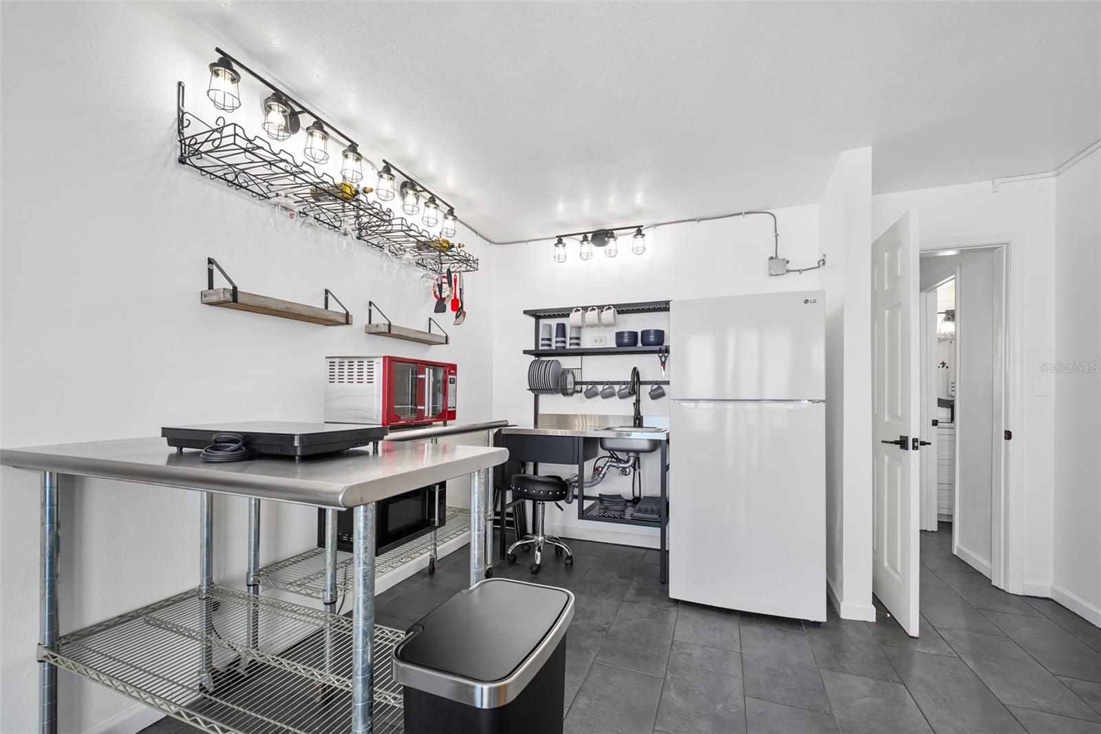 Image 10 of 58 For 701 Atlantic Avenue 516