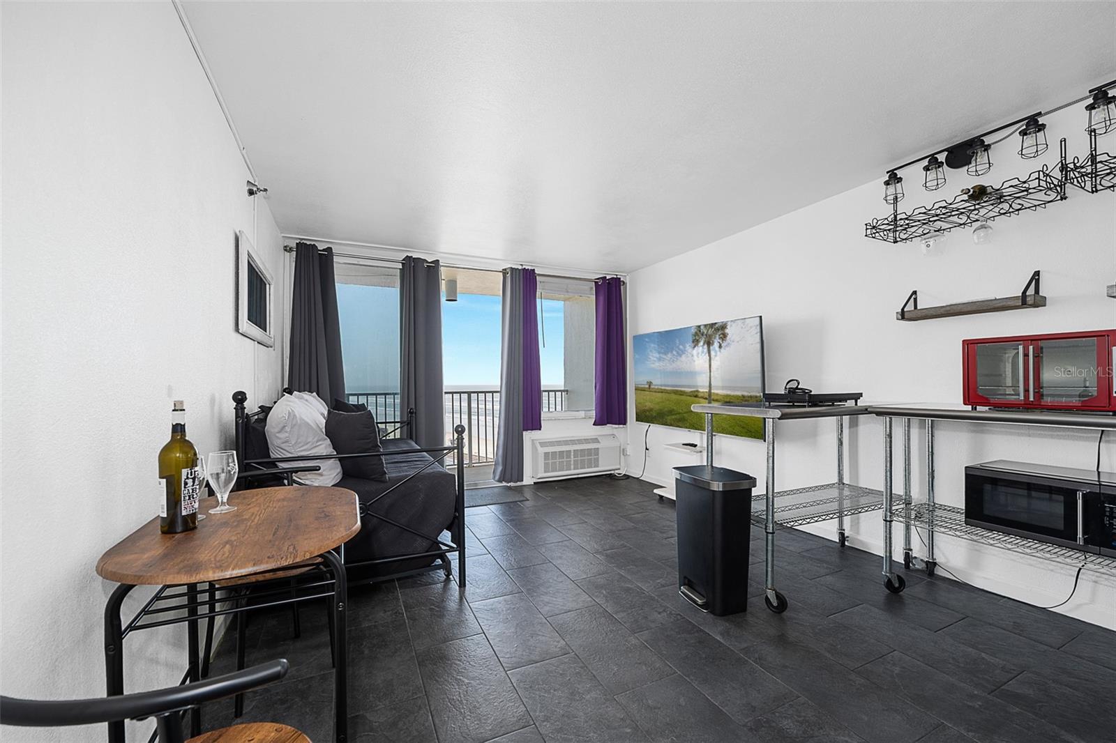 Image 8 of 58 For 701 Atlantic Avenue 516