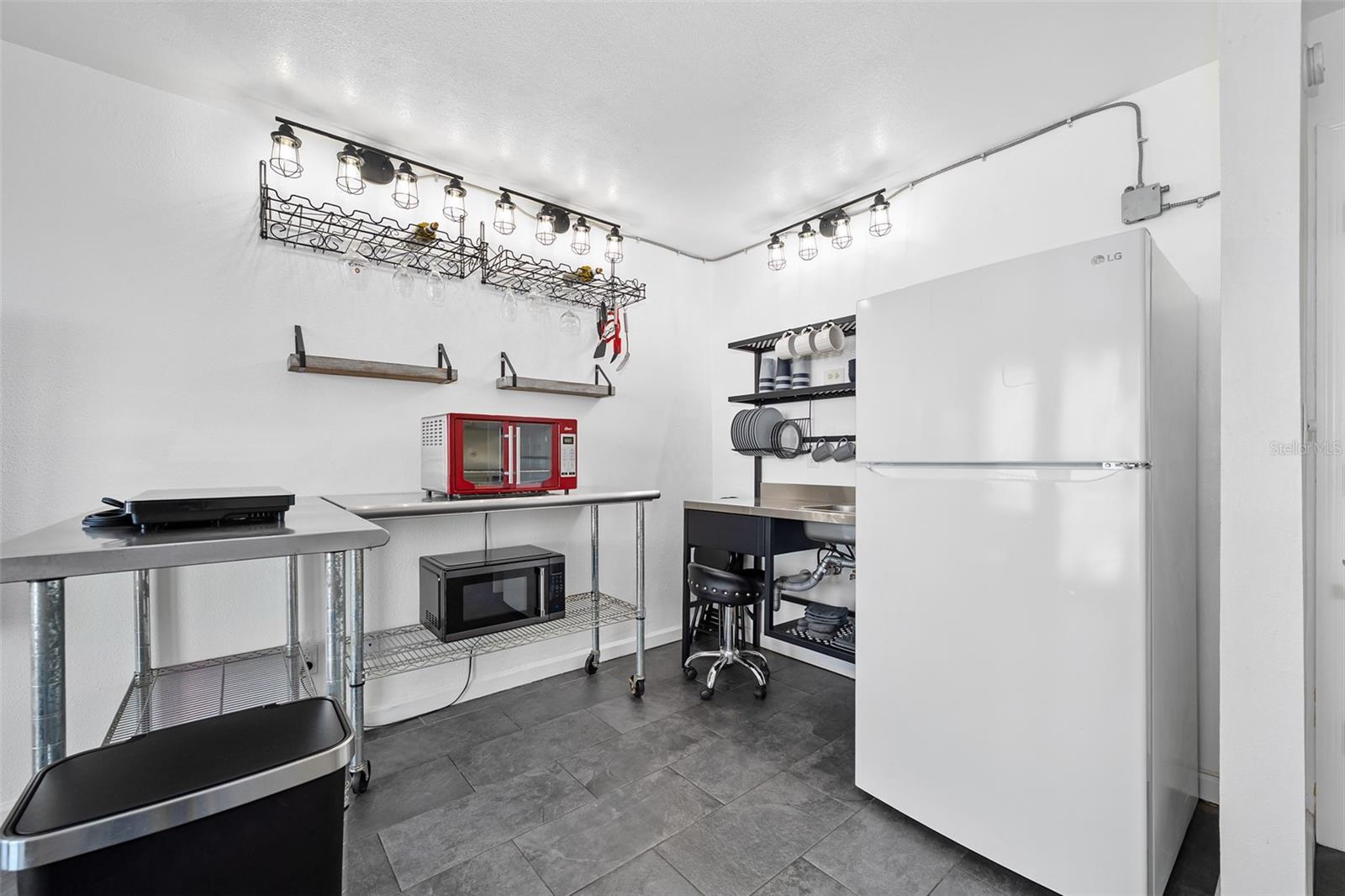 Image 9 of 58 For 701 Atlantic Avenue 516