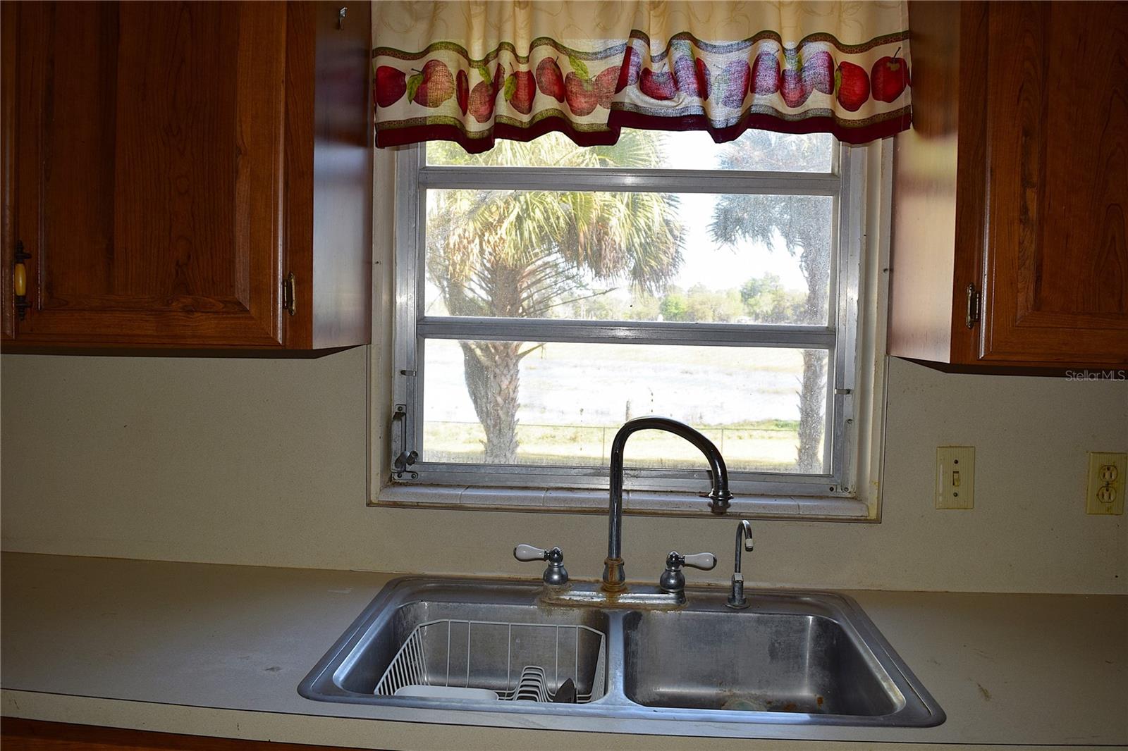 Image 3 of 30 For 2535 Boswell Street