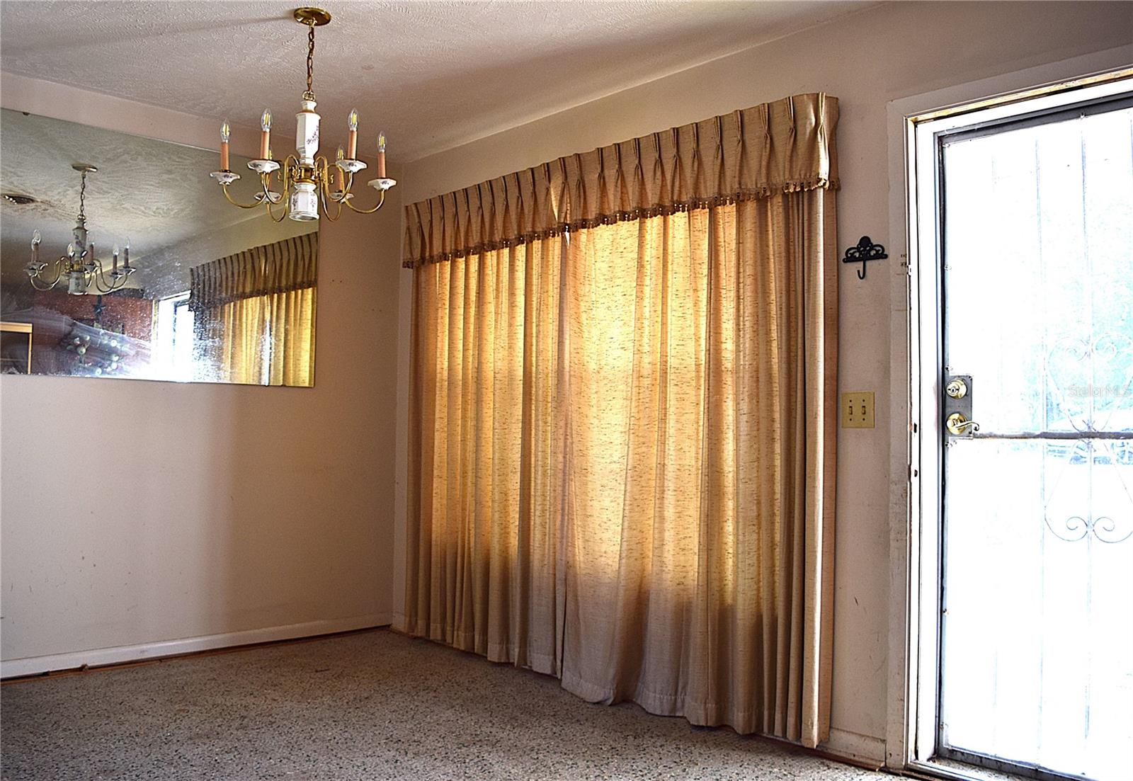 Image 7 of 30 For 2535 Boswell Street