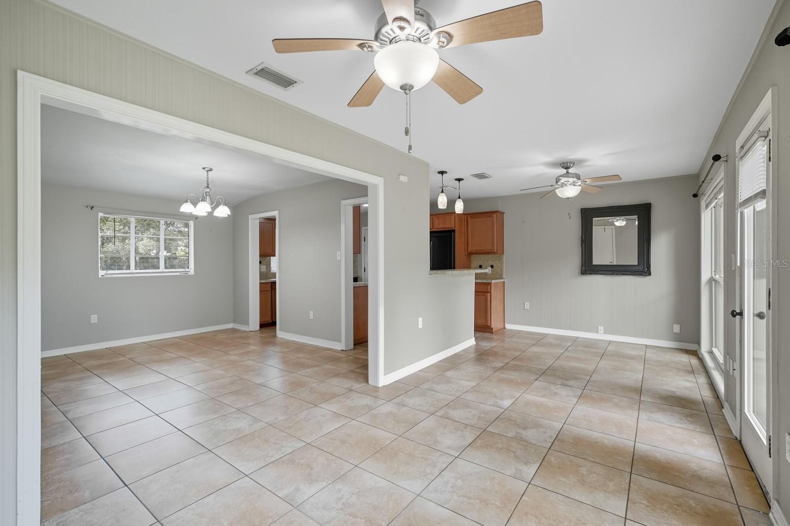 Image 12 of 39 For 130 Peach Street