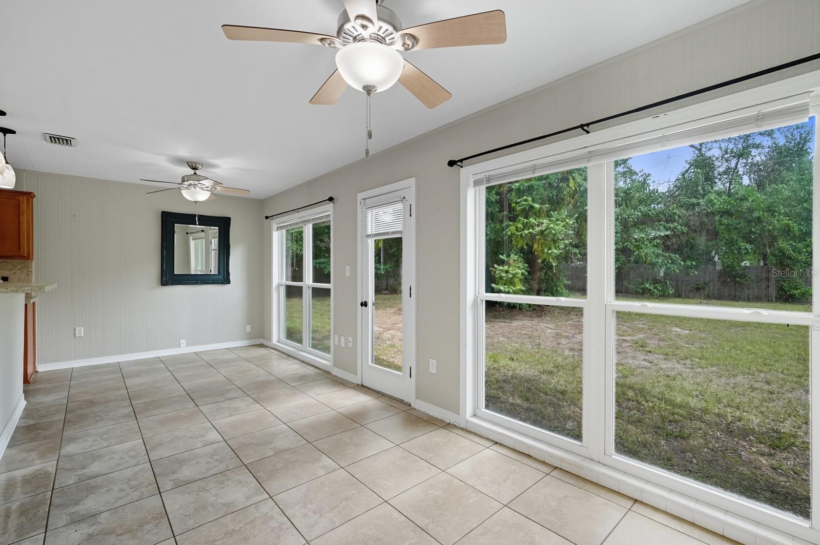 Image 24 of 39 For 130 Peach Street