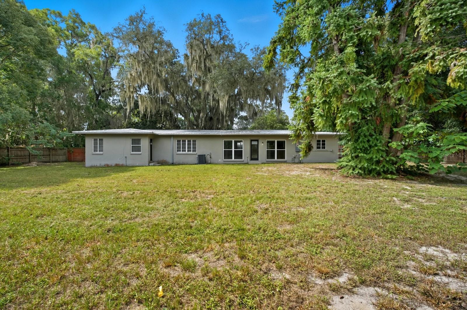 Image 27 of 39 For 130 Peach Street