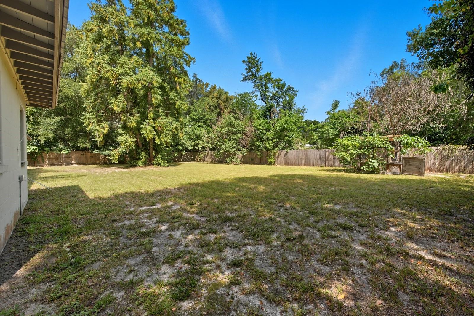 Image 30 of 39 For 130 Peach Street