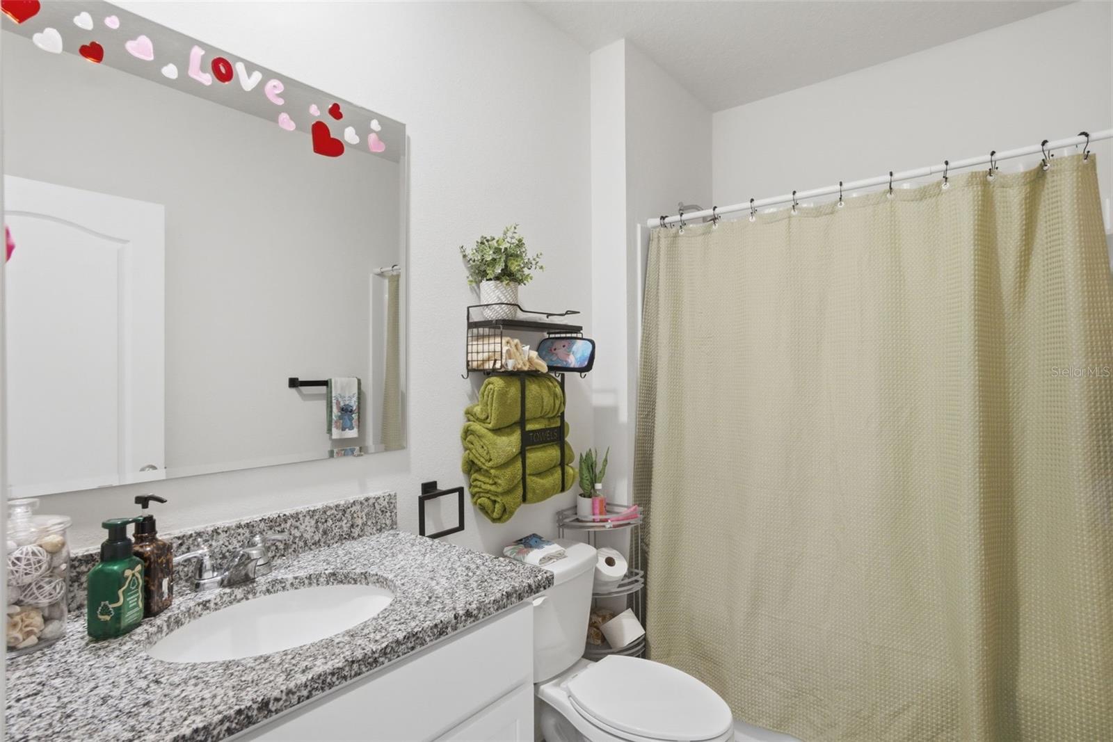 Image 18 of 37 For 807 Amhurst Drive