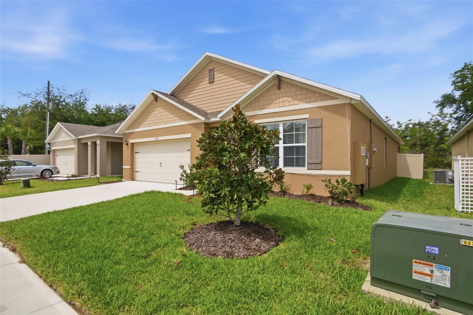 Image 4 of 37 For 807 Amhurst Drive
