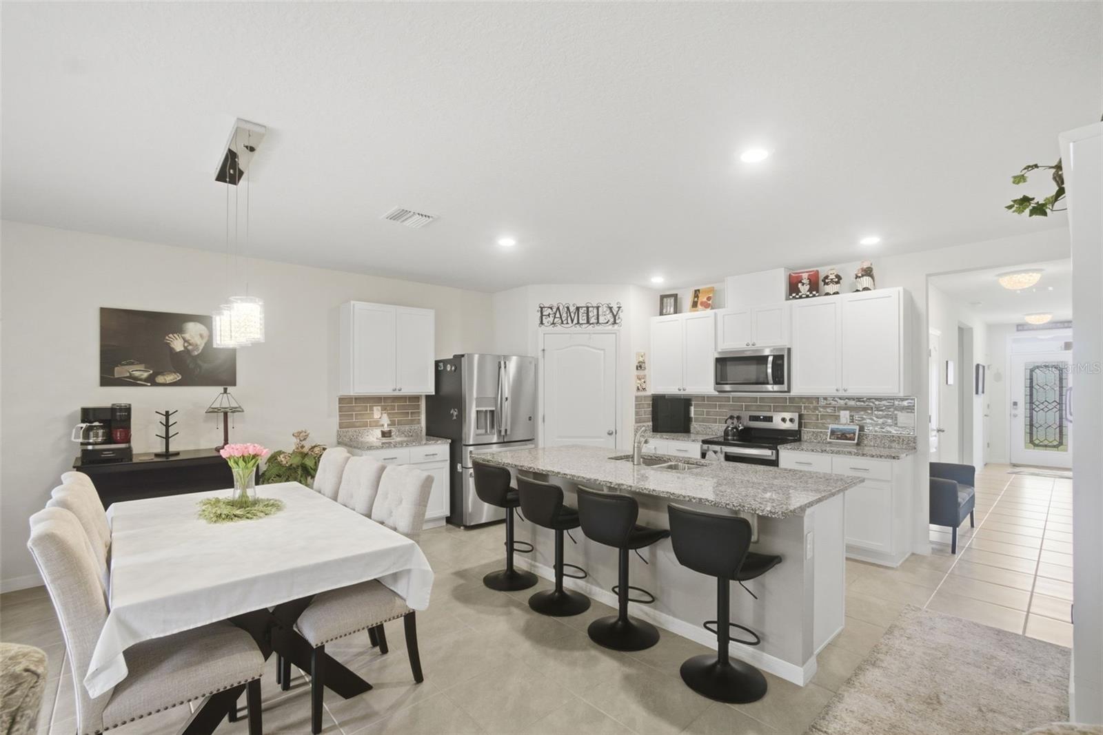 Image 9 of 37 For 807 Amhurst Drive