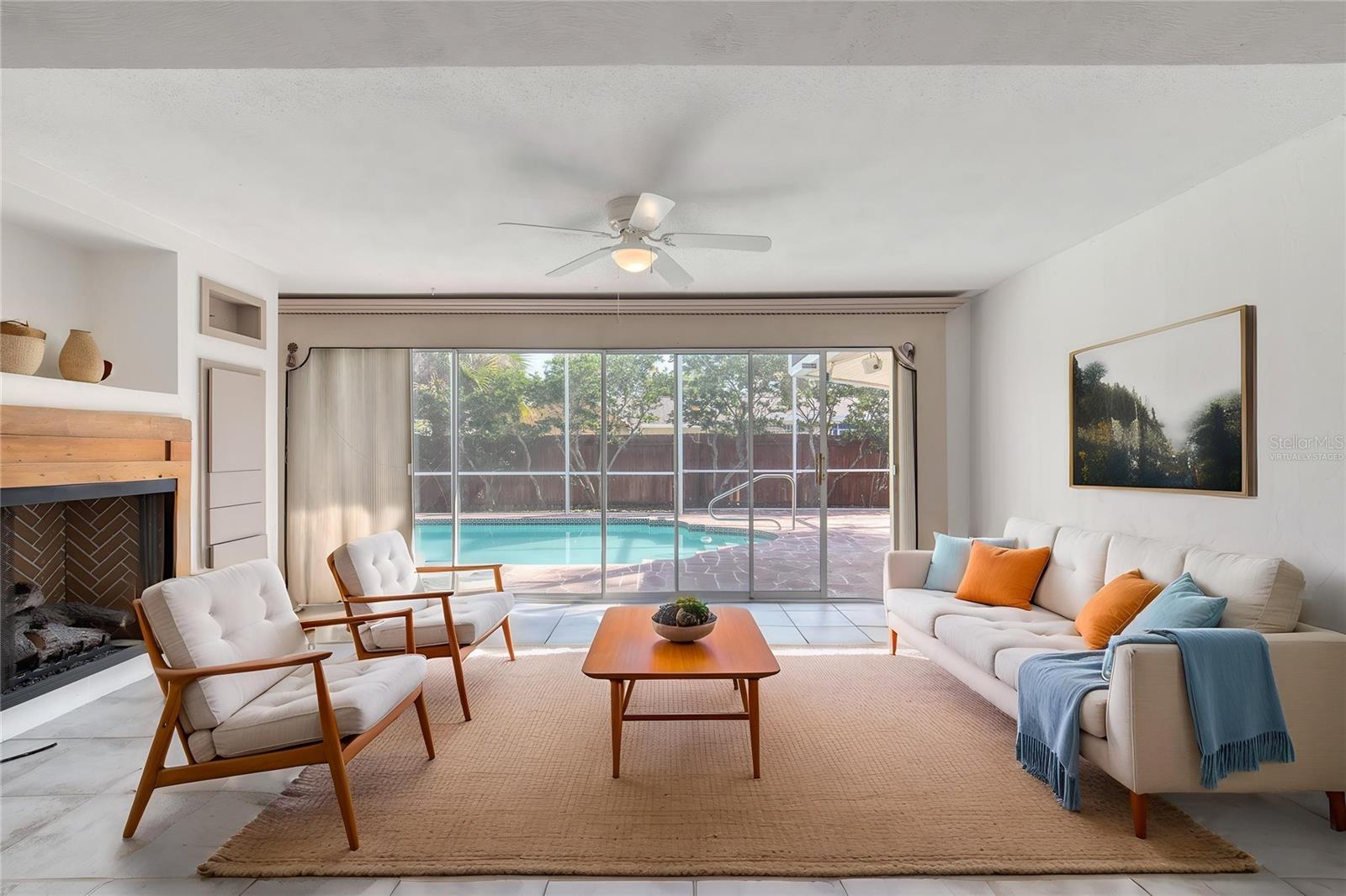 Image 20 of 47 For 731 Lindenwood Circle E