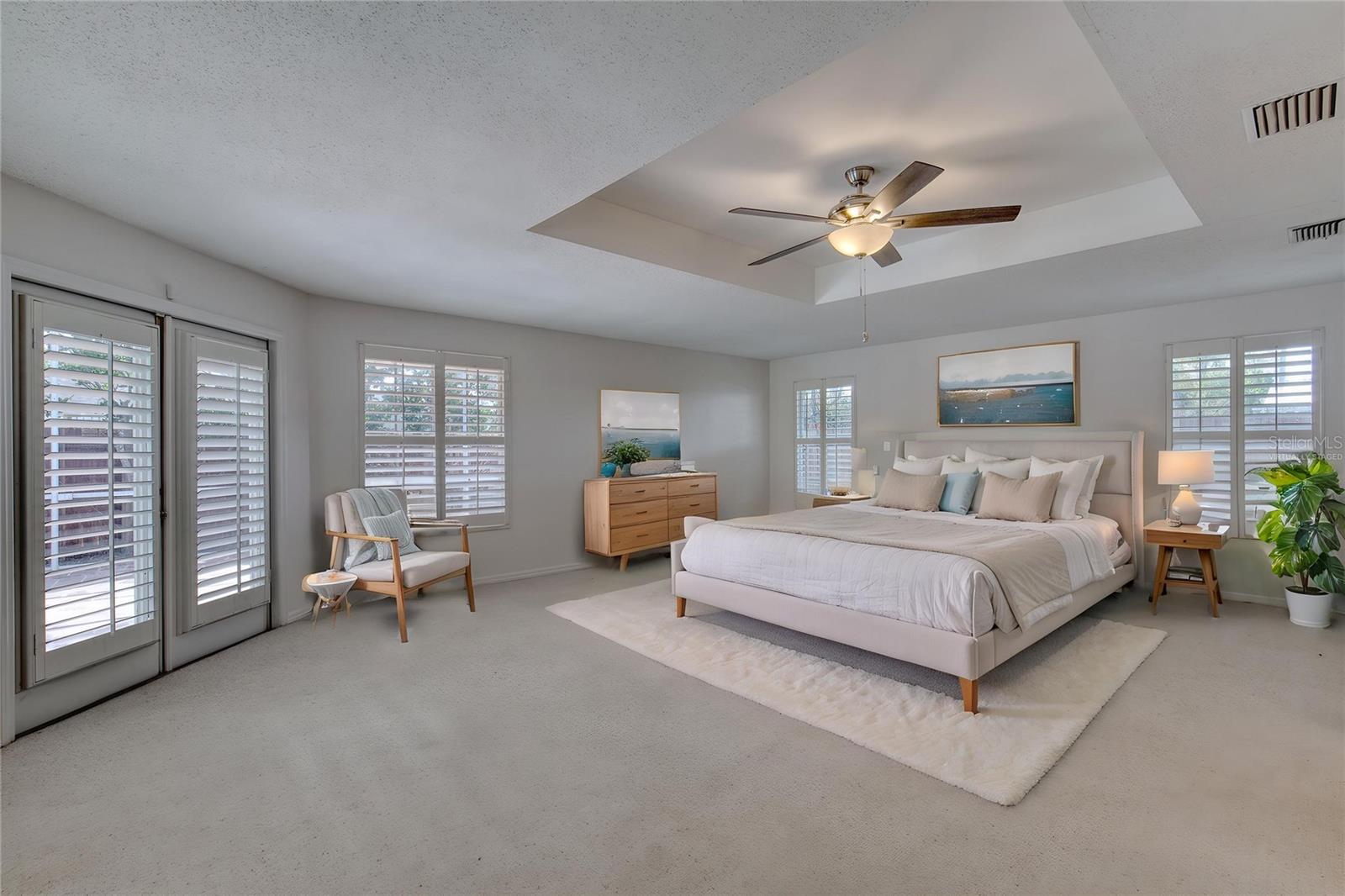 Image 24 of 47 For 731 Lindenwood Circle E