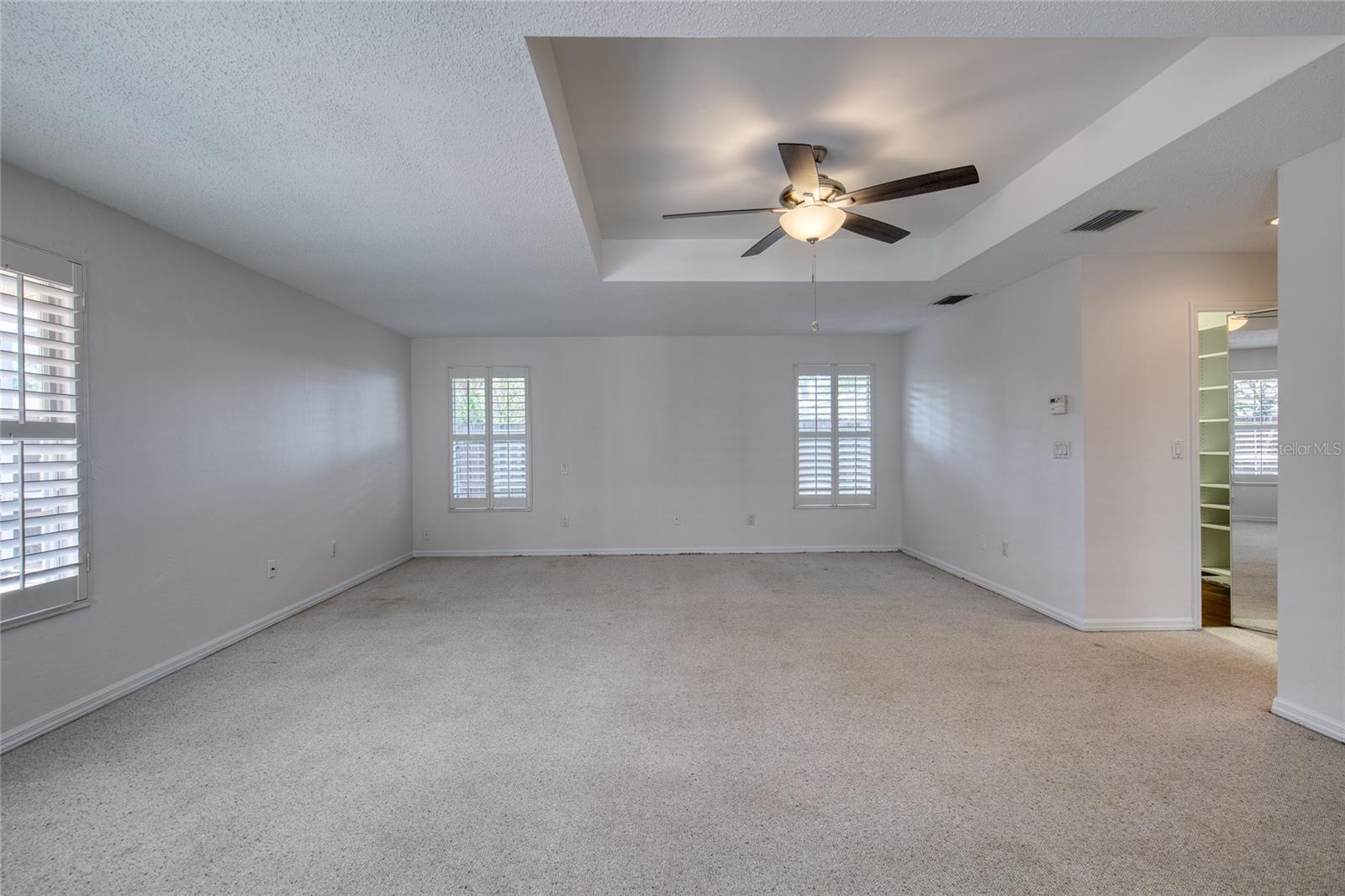 Image 25 of 47 For 731 Lindenwood Circle E