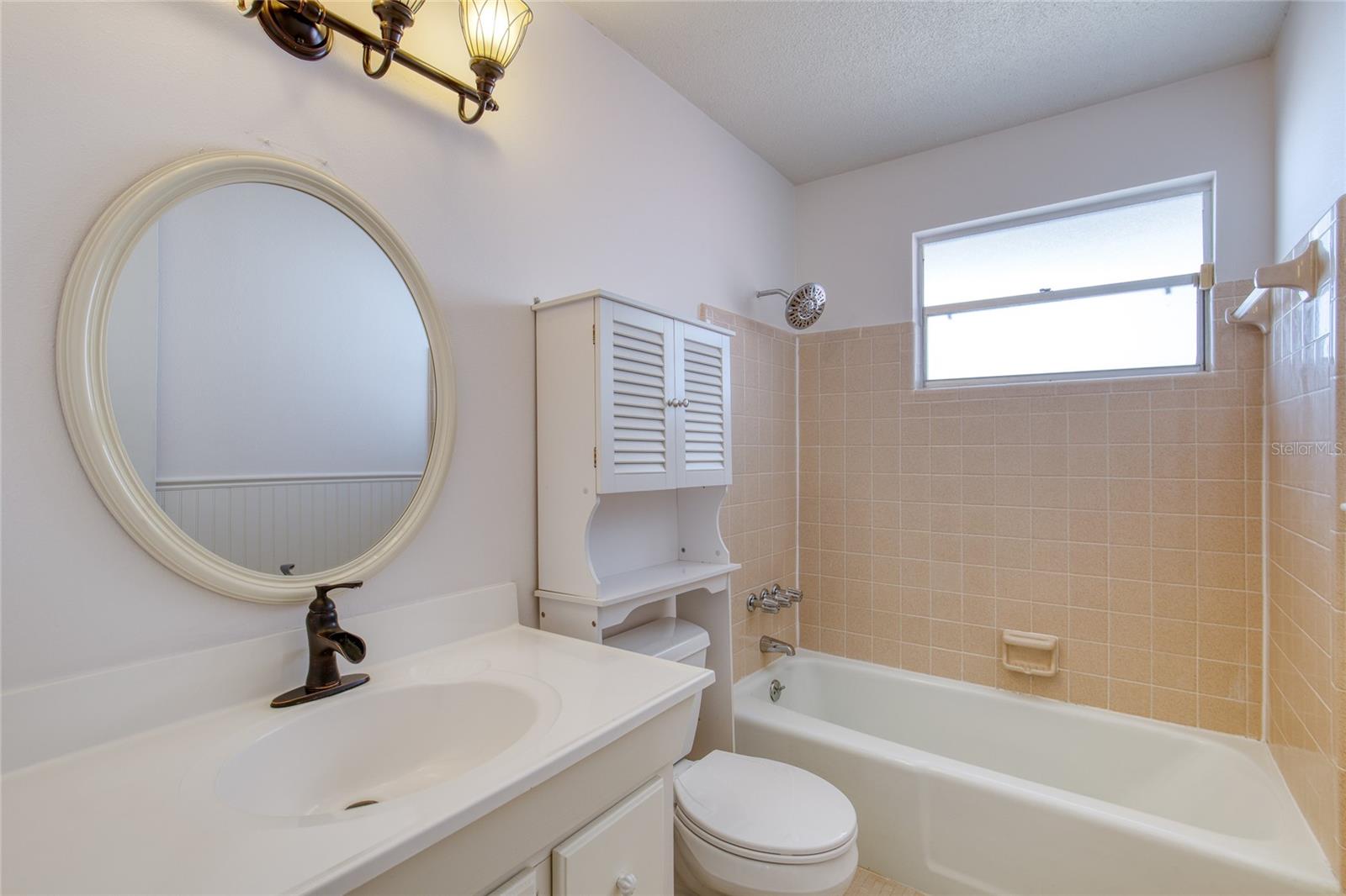 Image 34 of 47 For 731 Lindenwood Circle E