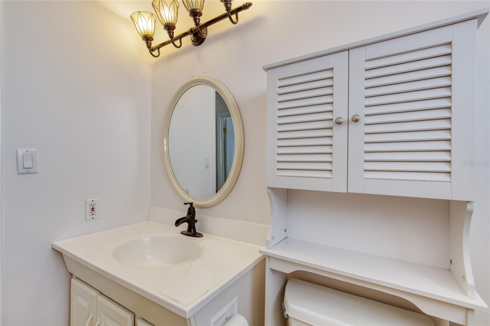 Image 35 of 47 For 731 Lindenwood Circle E