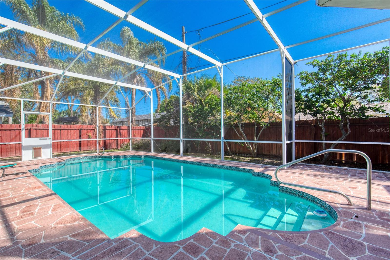 Image 42 of 47 For 731 Lindenwood Circle E