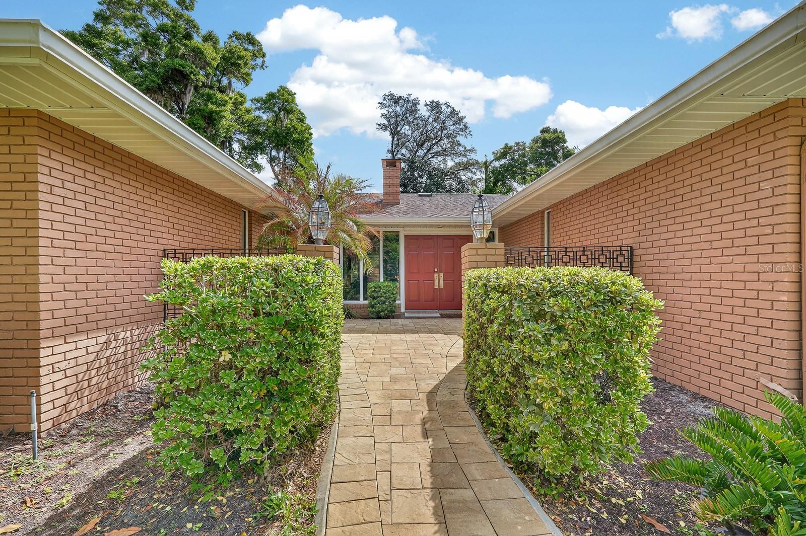 Image 3 of 53 For 110 St Andrews Drive