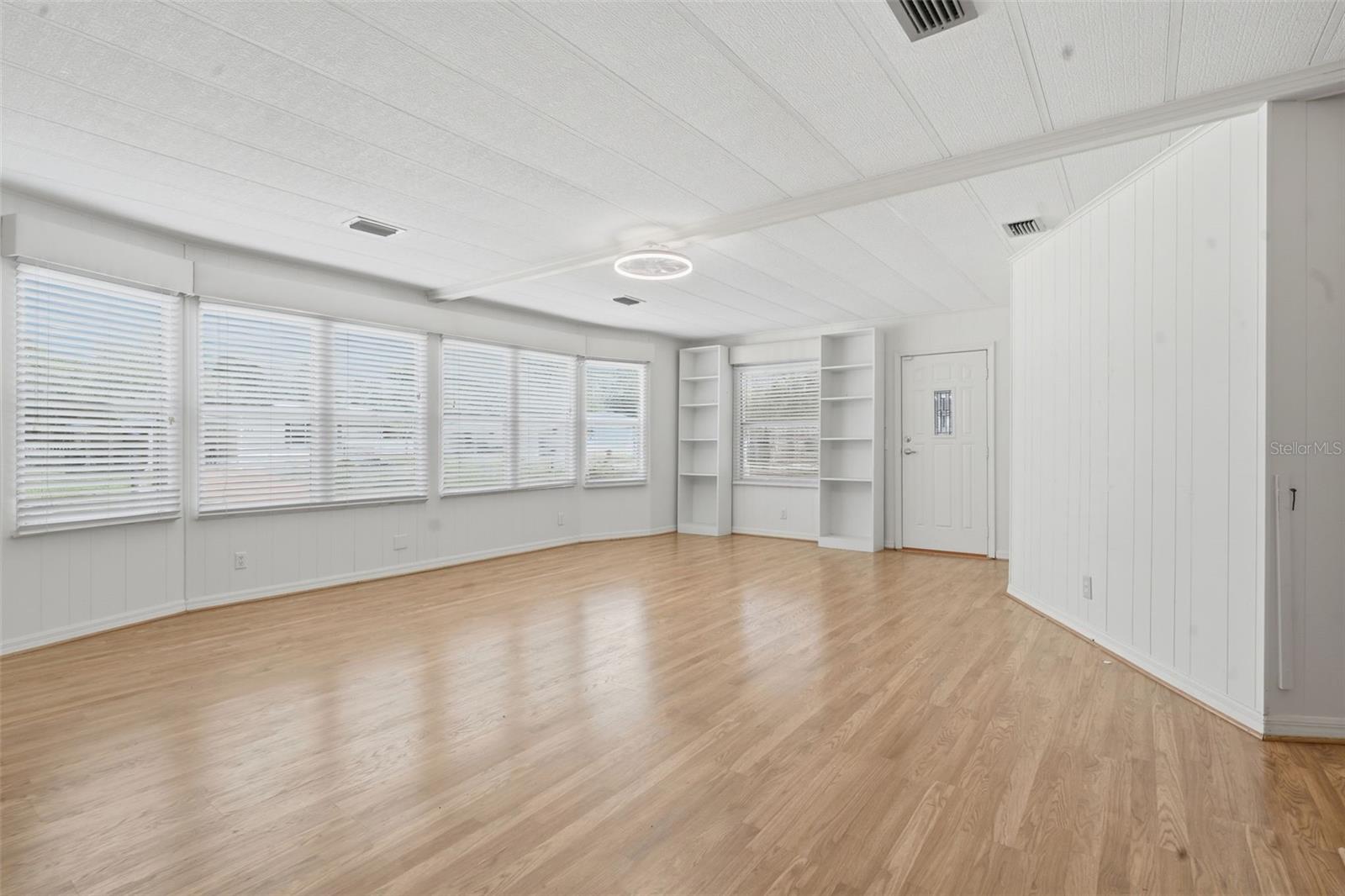 Image 16 of 55 For 142 Florence Boulevard