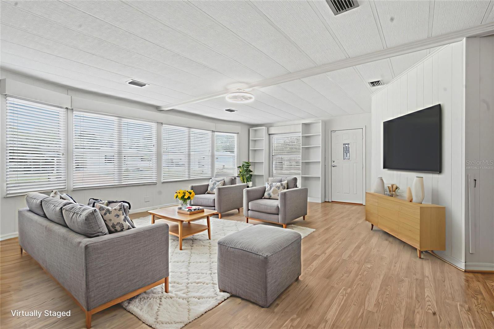 Image 17 of 55 For 142 Florence Boulevard