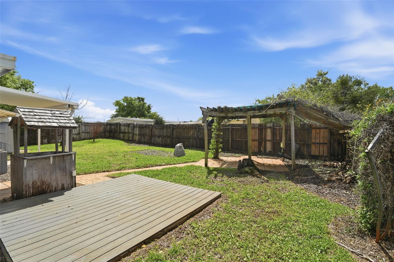 Image 40 of 55 For 142 Florence Boulevard