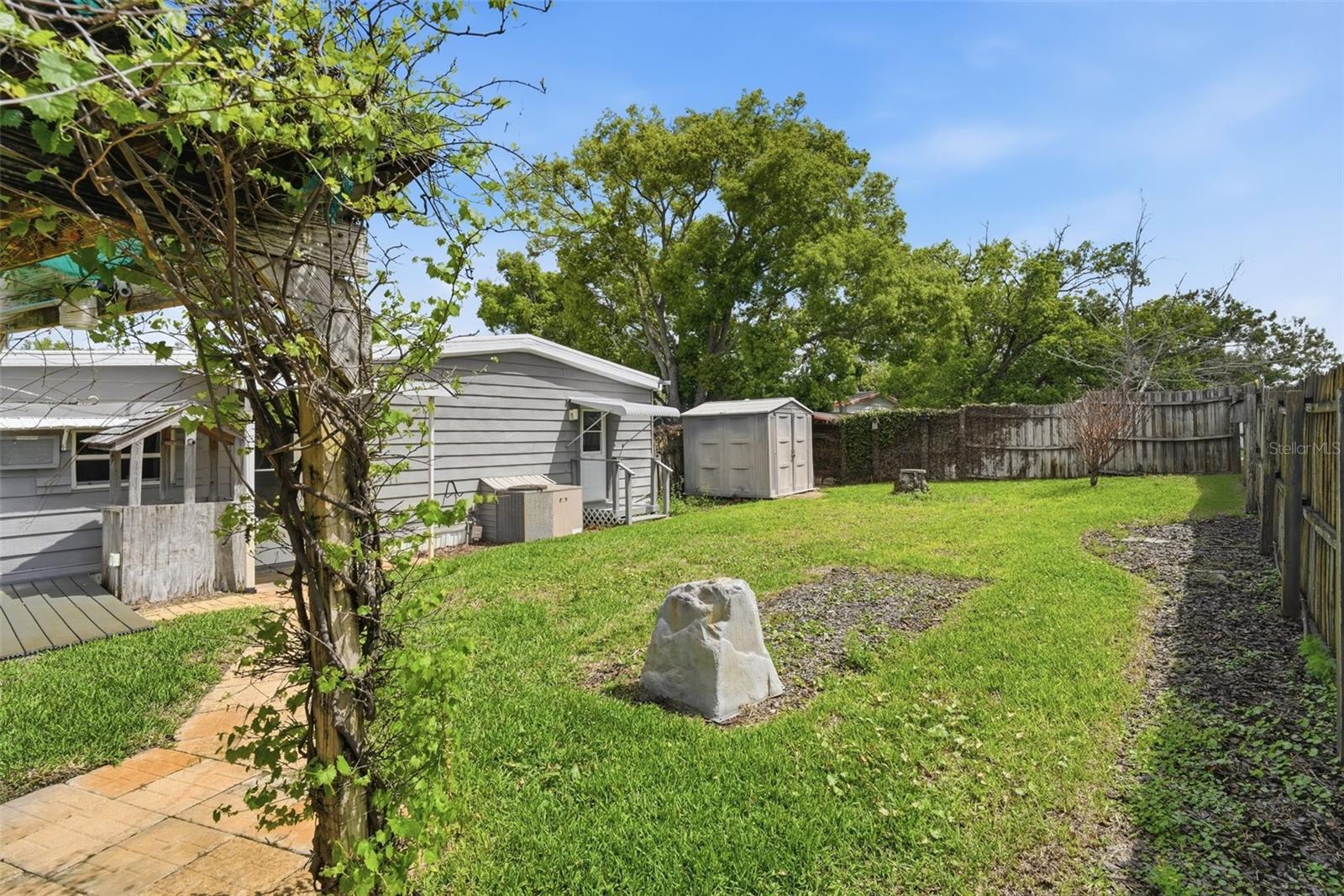 Image 41 of 55 For 142 Florence Boulevard