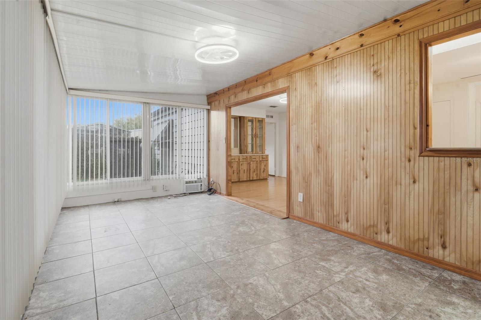 Image 8 of 55 For 142 Florence Boulevard