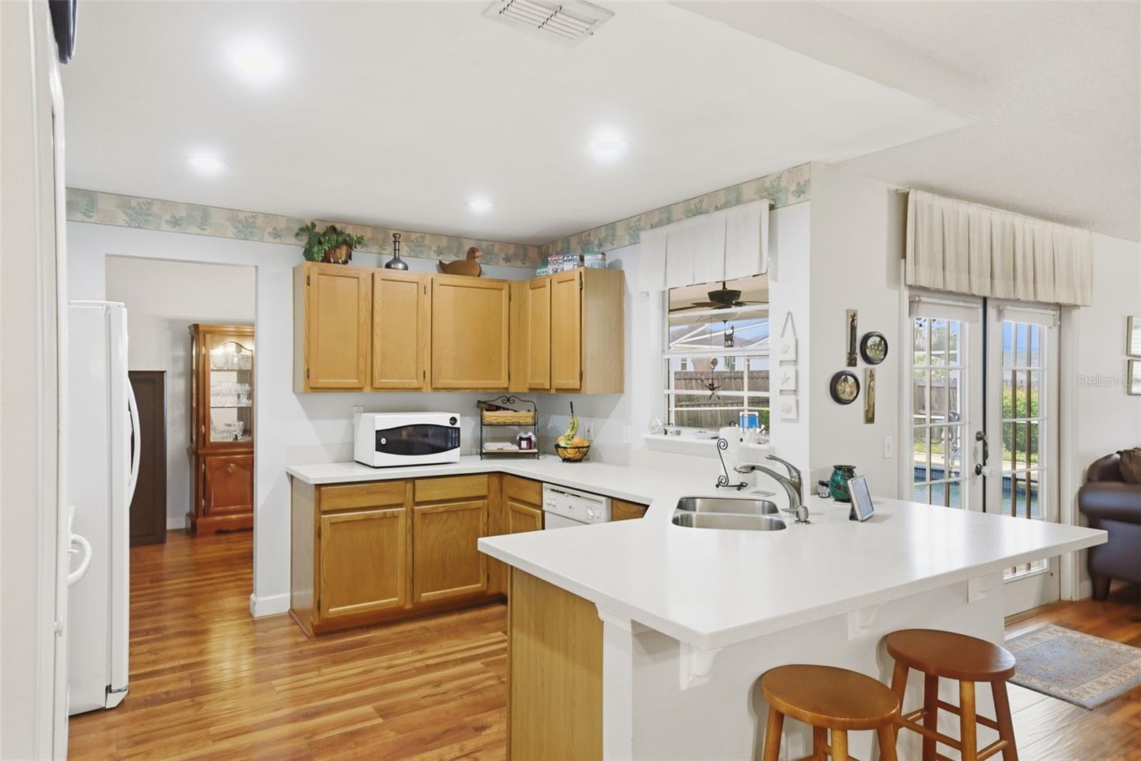 Image 14 of 37 For 790 Willow Crest Street