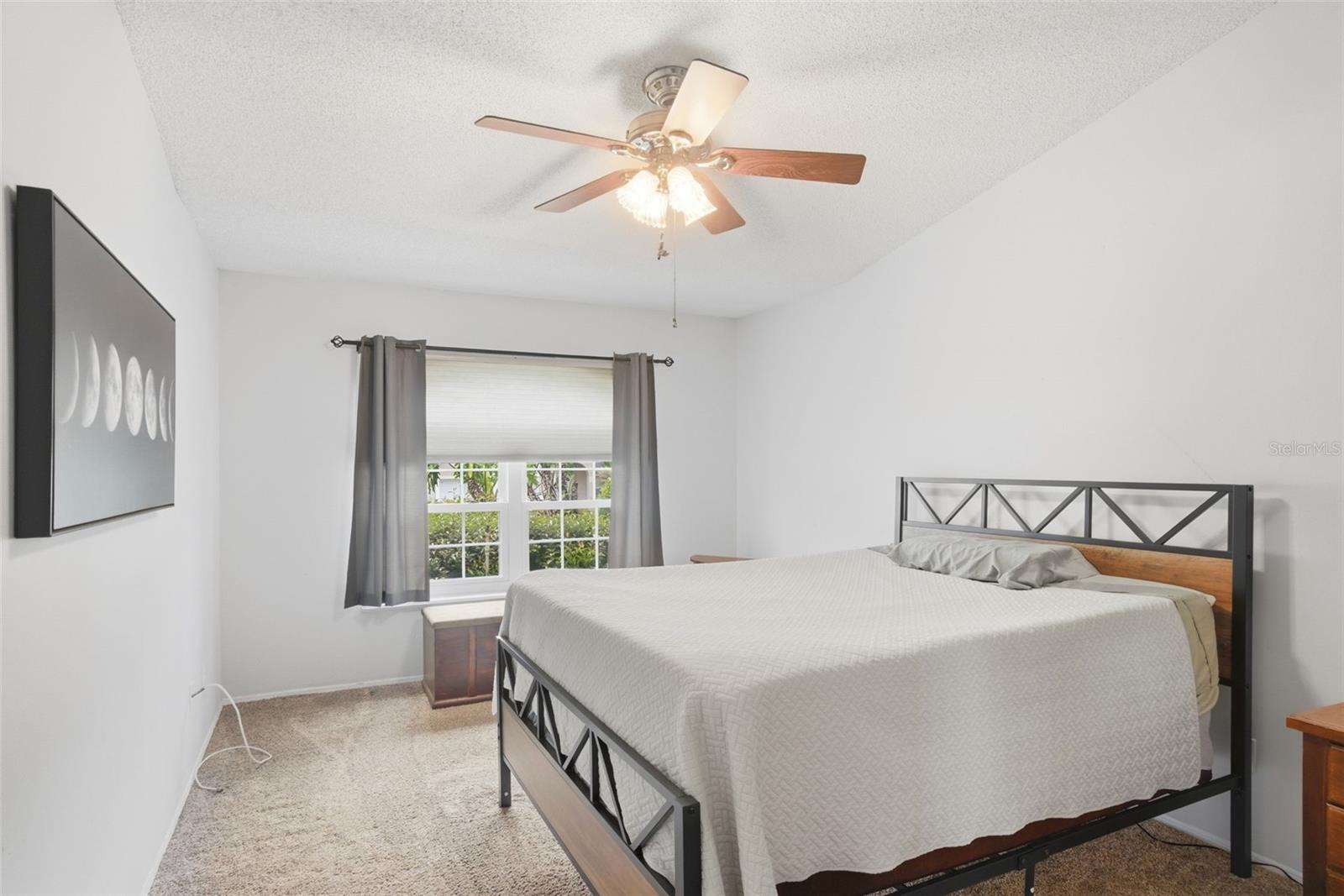 Image 22 of 37 For 790 Willow Crest Street