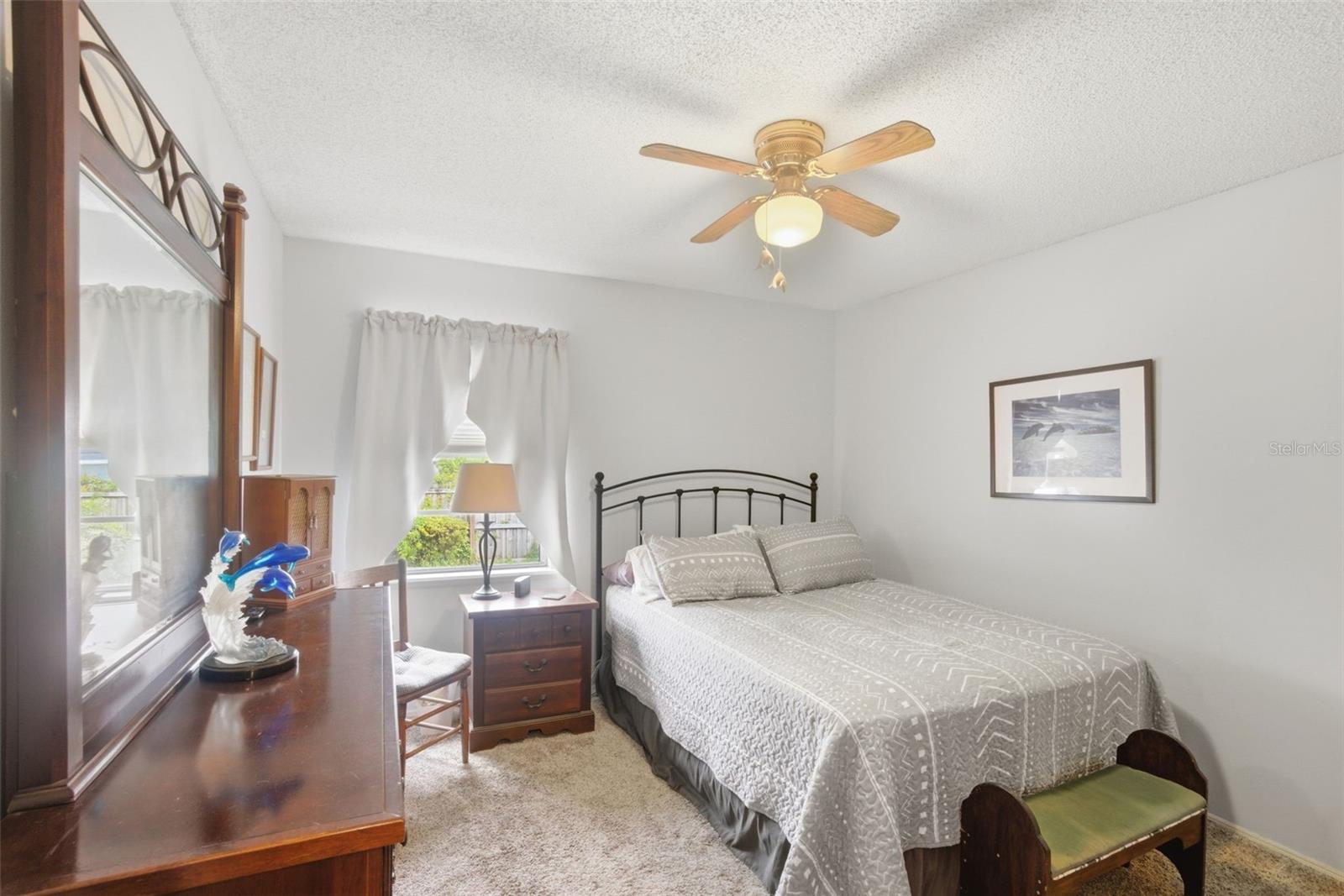 Image 26 of 37 For 790 Willow Crest Street