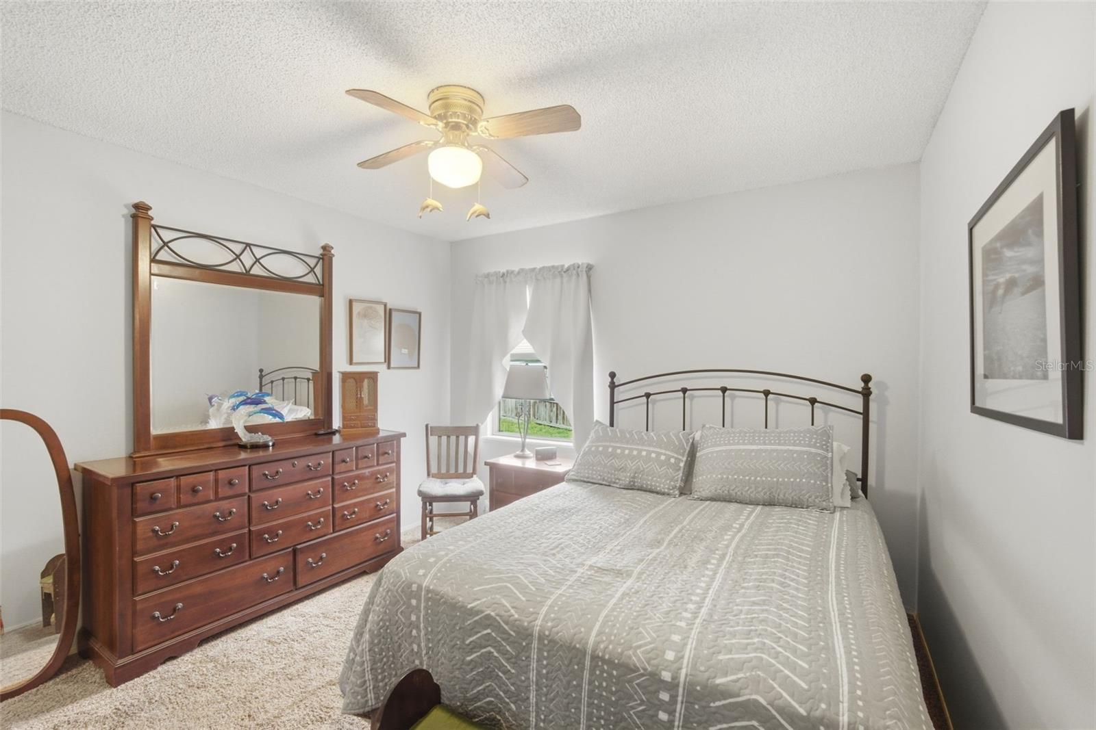 Image 27 of 37 For 790 Willow Crest Street