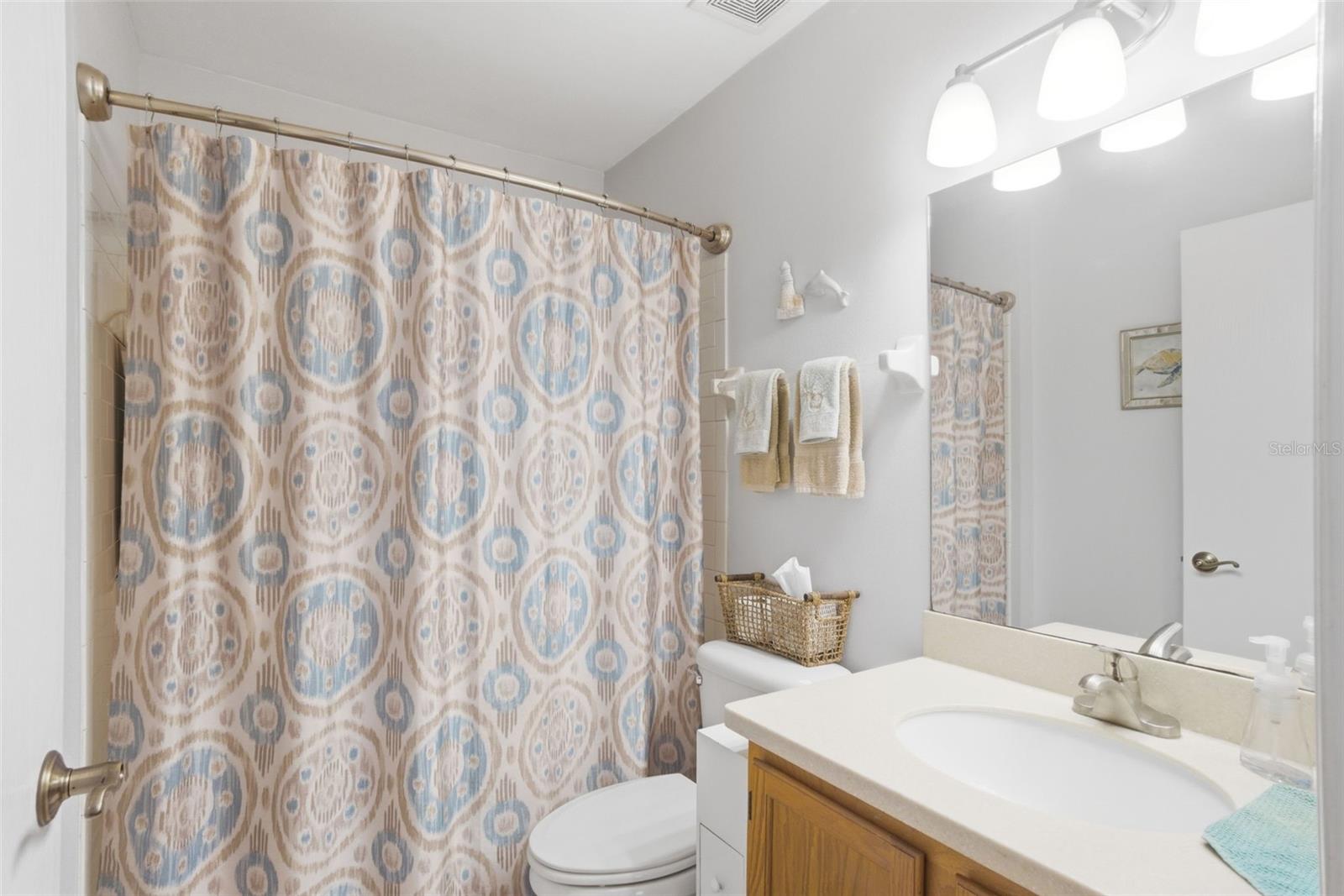 Image 28 of 37 For 790 Willow Crest Street