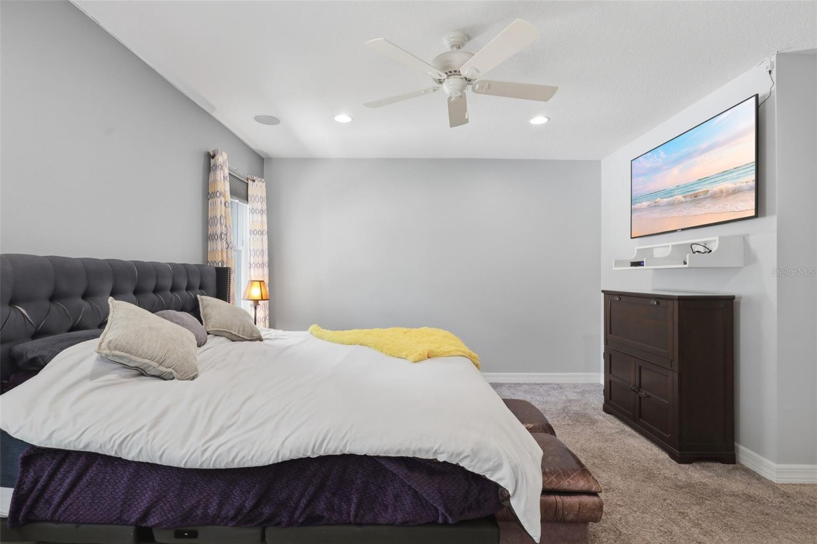 Image 17 of 46 For 2321 Oxmoor Drive