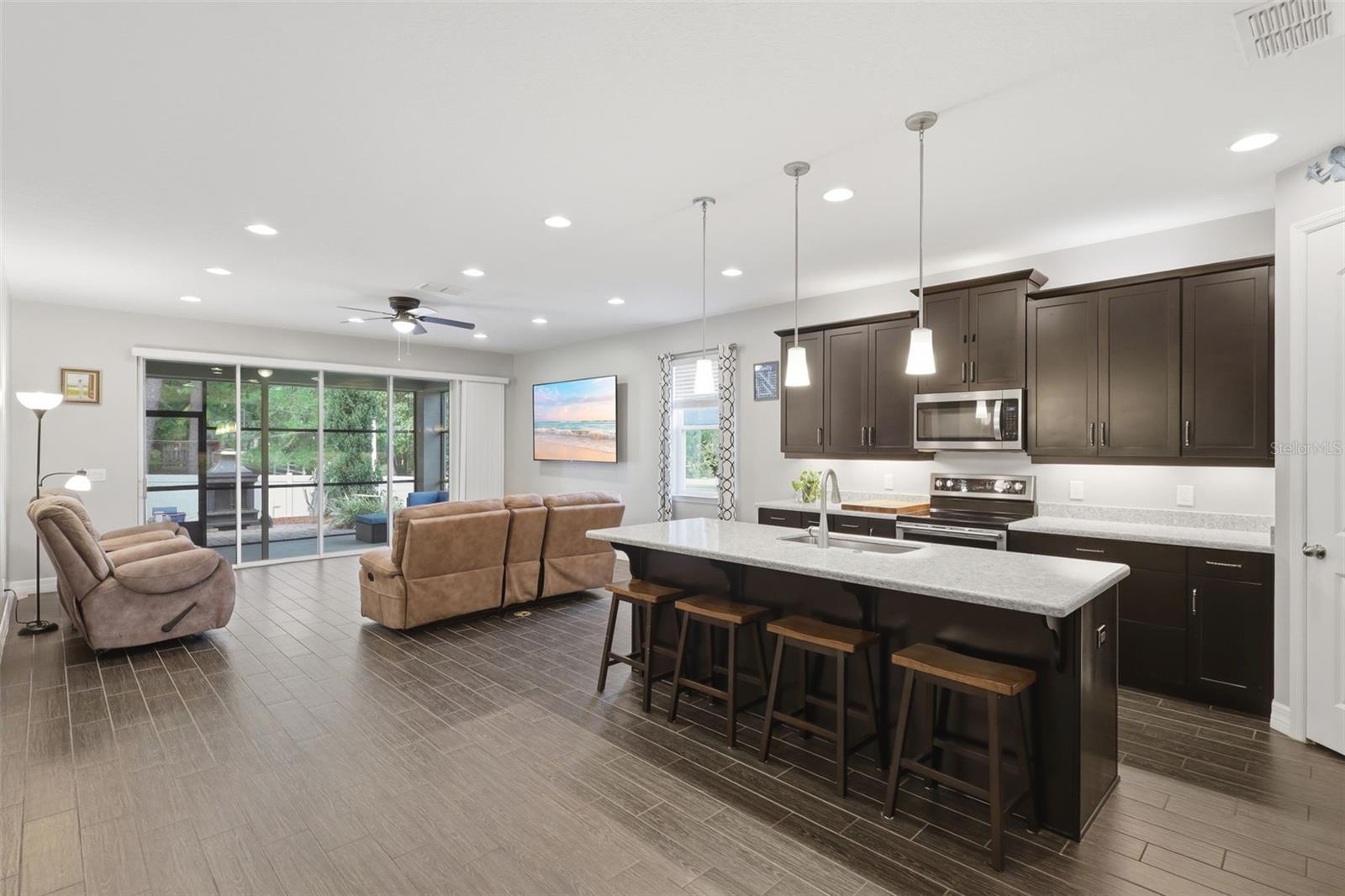 Image 25 of 46 For 2321 Oxmoor Drive