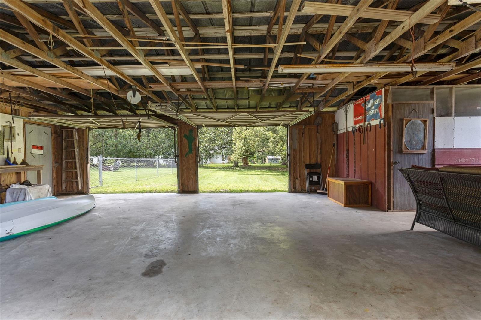 Image 32 of 45 For 7484 Redbud Lane