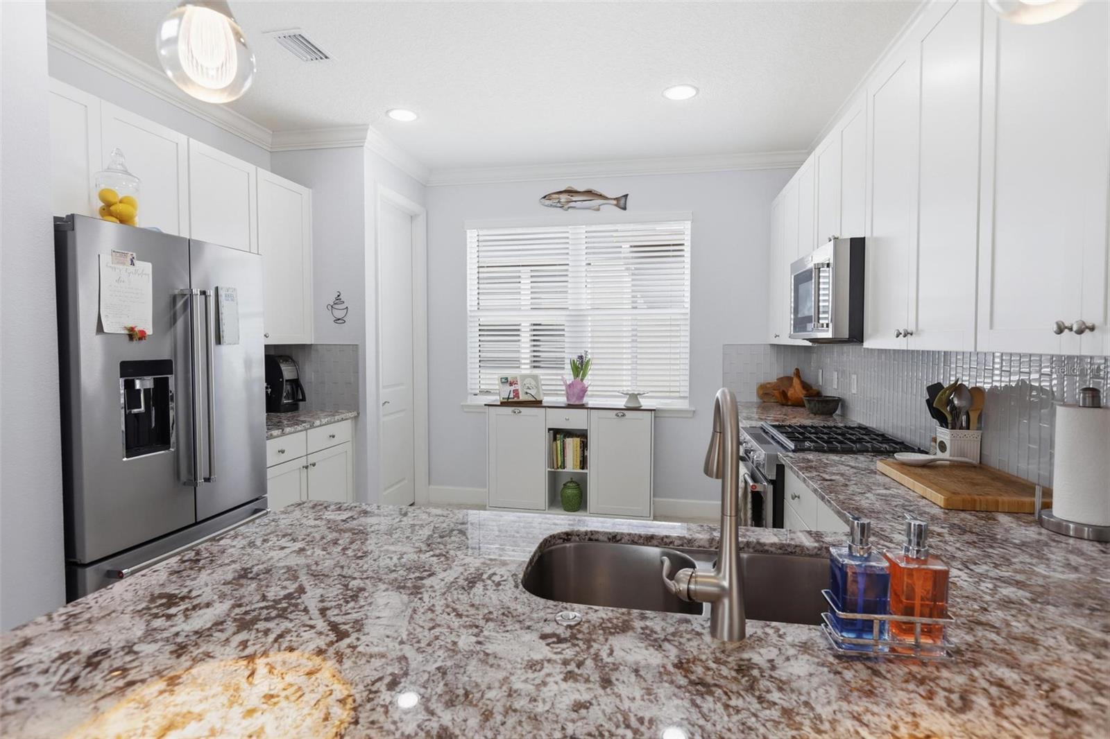 Image 11 of 50 For 188 Old Moss Circle