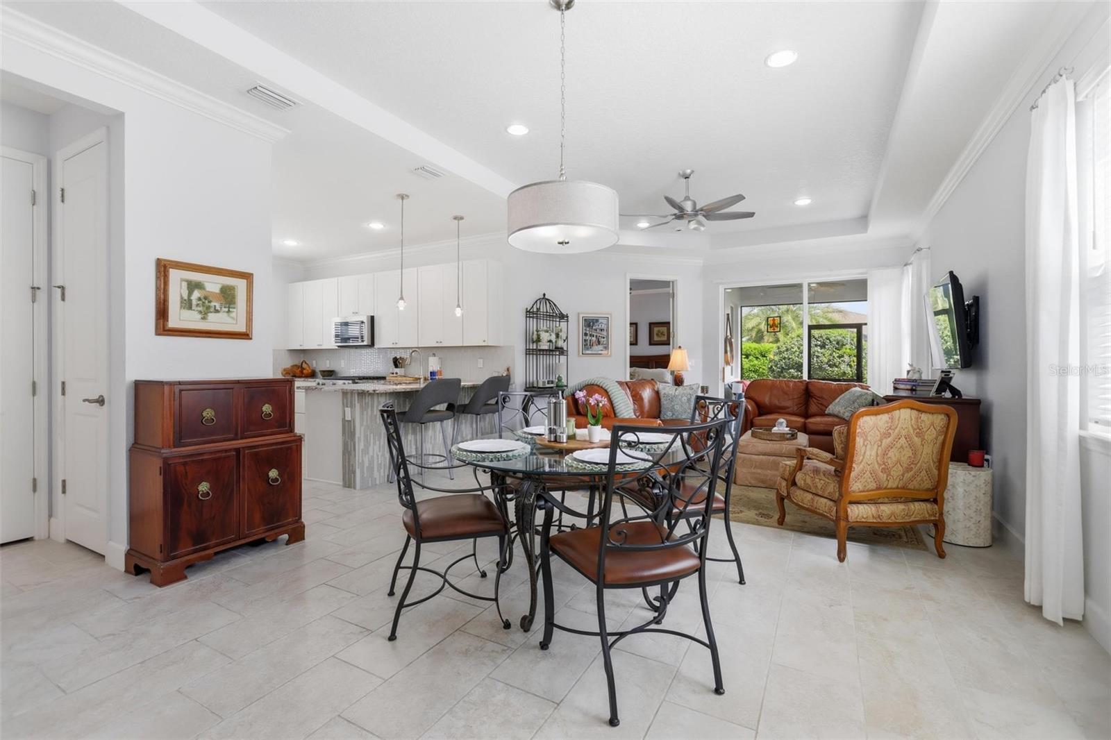 Image 12 of 50 For 188 Old Moss Circle