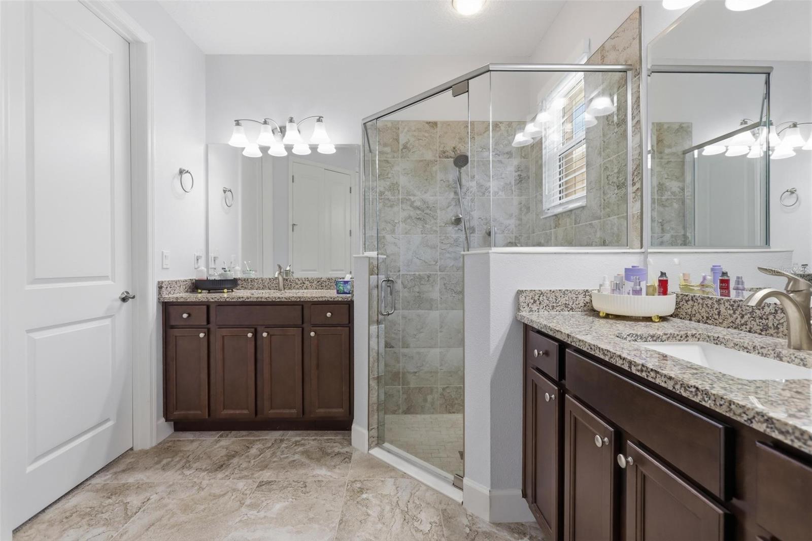 Image 20 of 50 For 188 Old Moss Circle