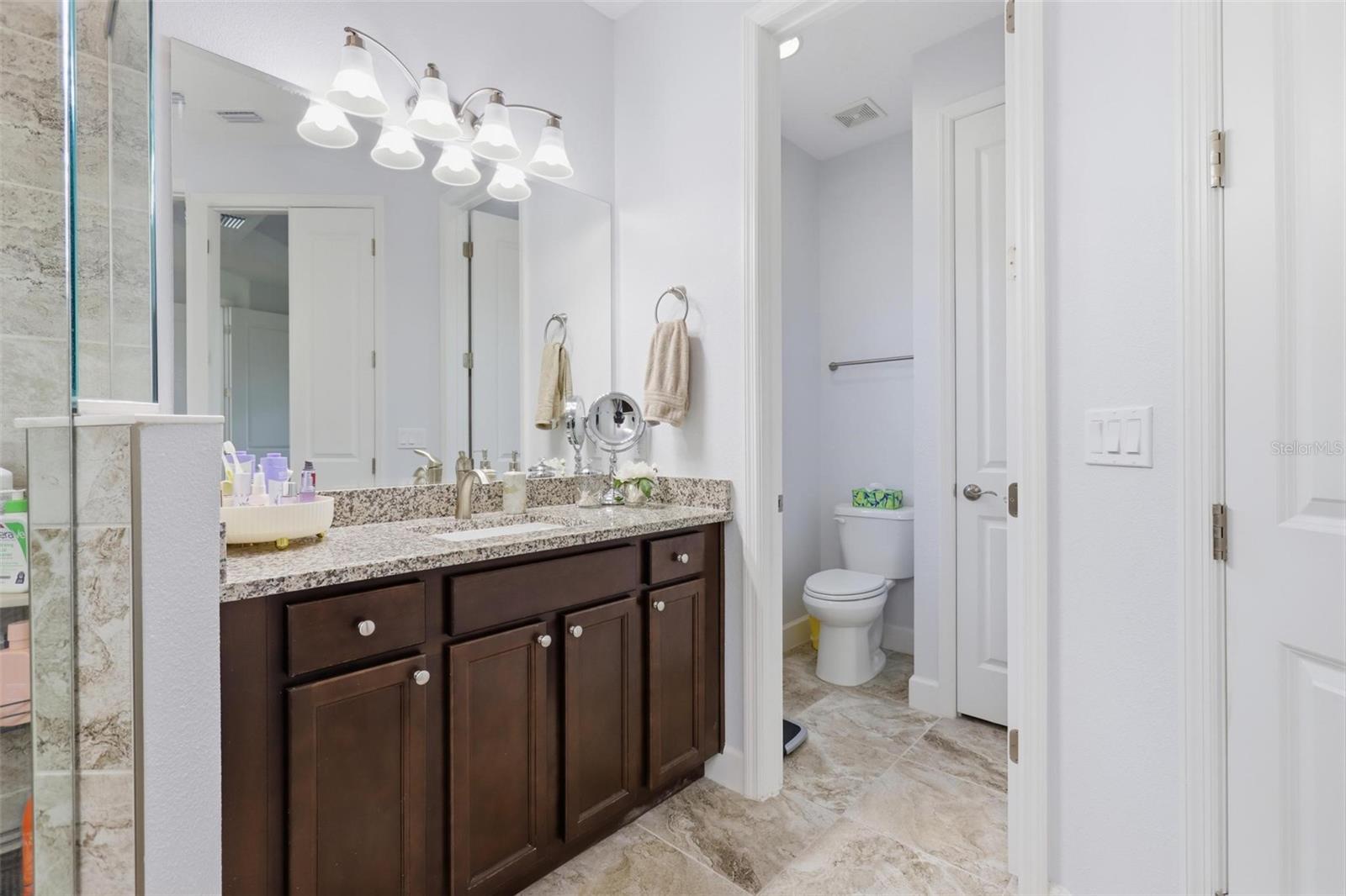 Image 22 of 50 For 188 Old Moss Circle