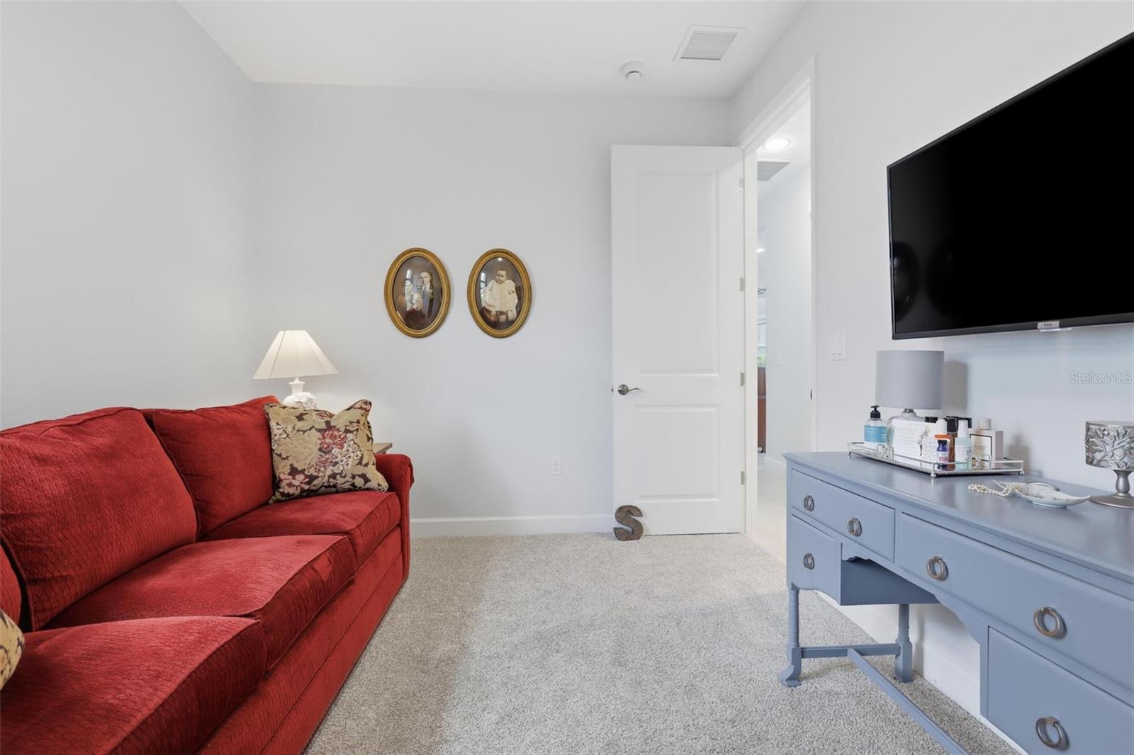 Image 24 of 50 For 188 Old Moss Circle