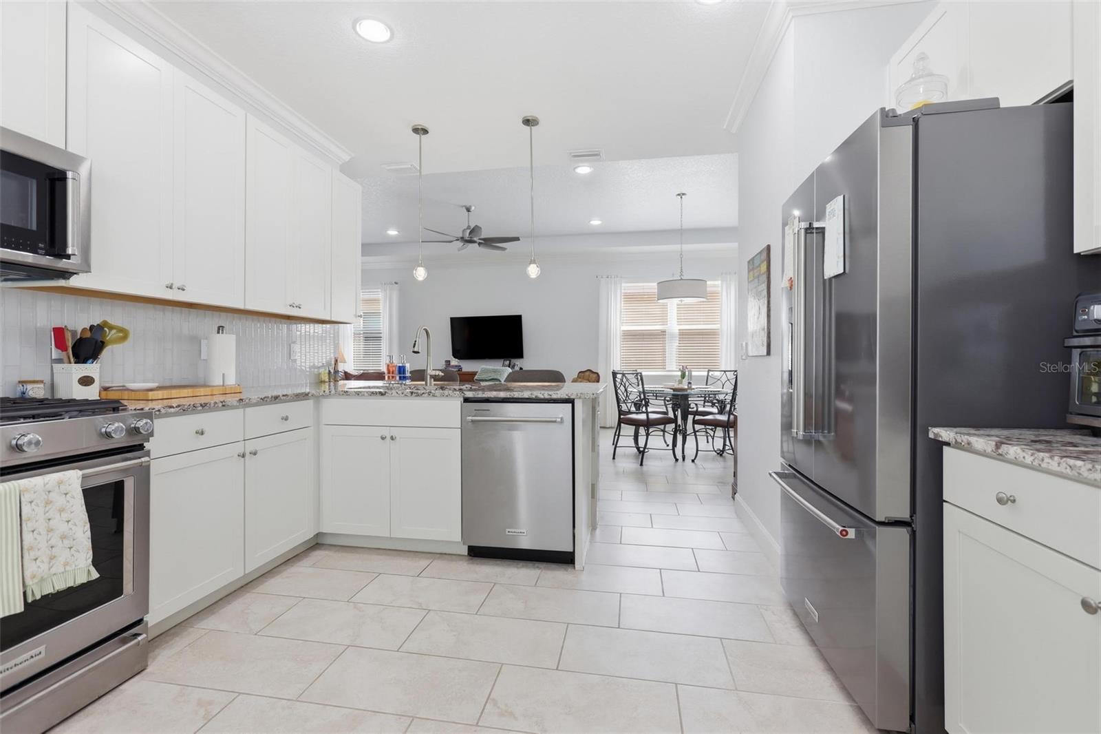 Image 9 of 50 For 188 Old Moss Circle