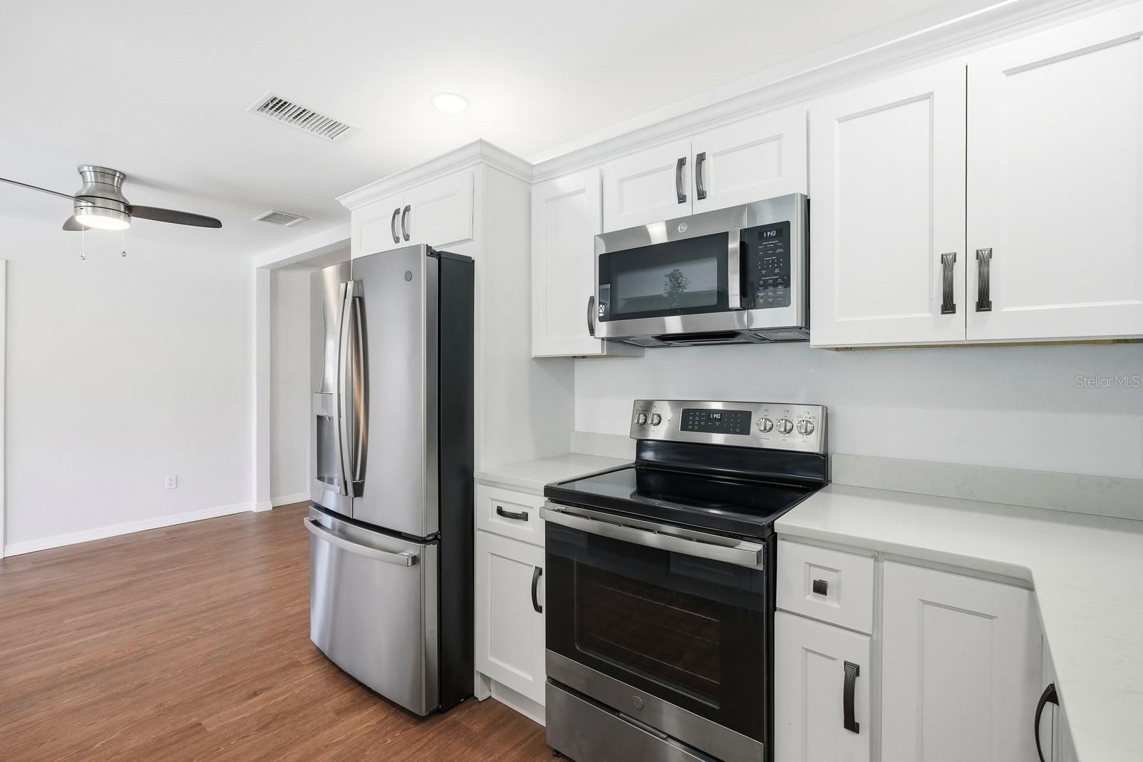 Image 16 of 42 For 2927 Lantern Drive