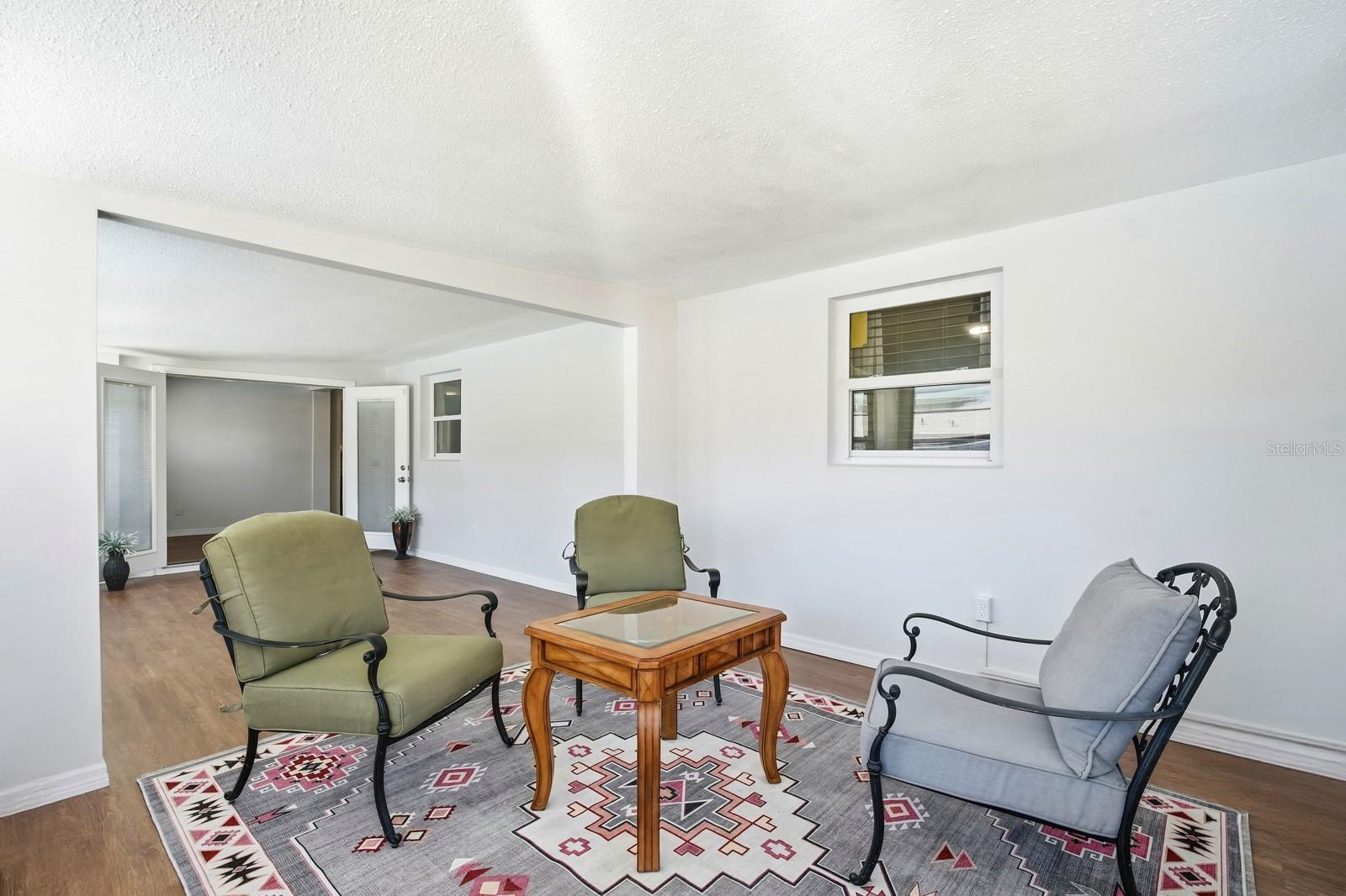 Image 22 of 42 For 2927 Lantern Drive