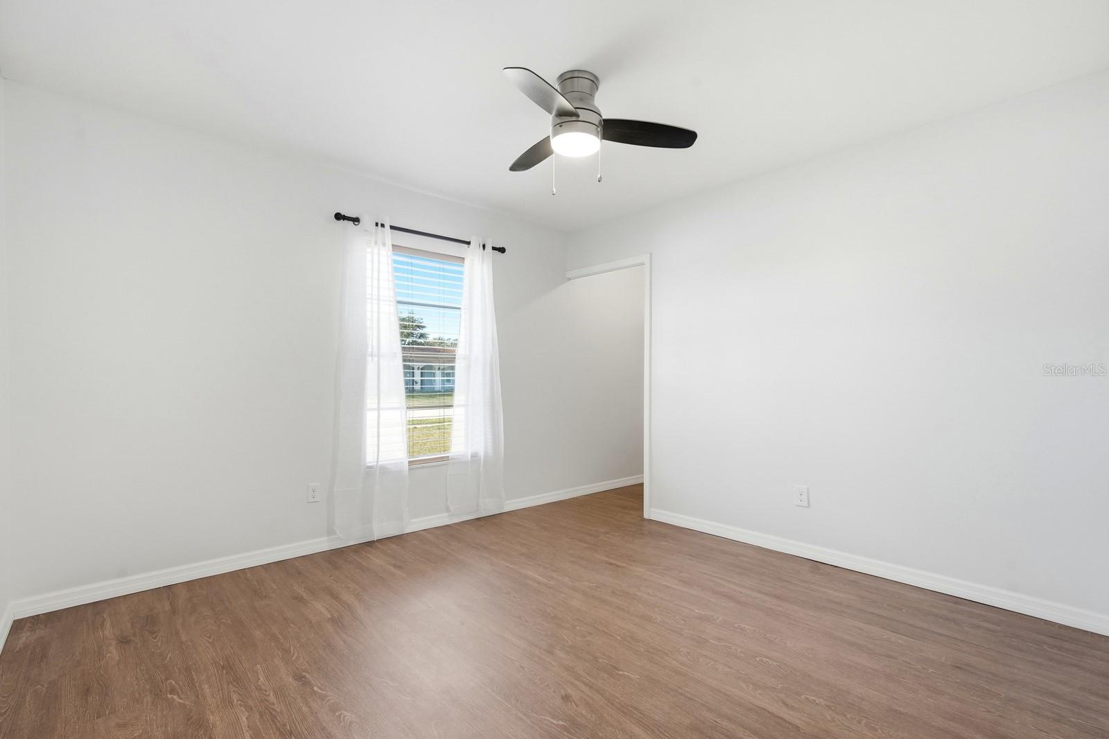 Image 26 of 42 For 2927 Lantern Drive