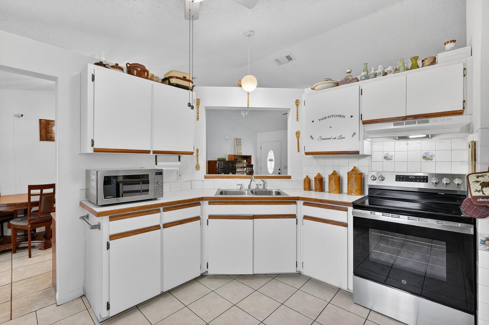 Image 10 of 36 For 2979 Chilton Street