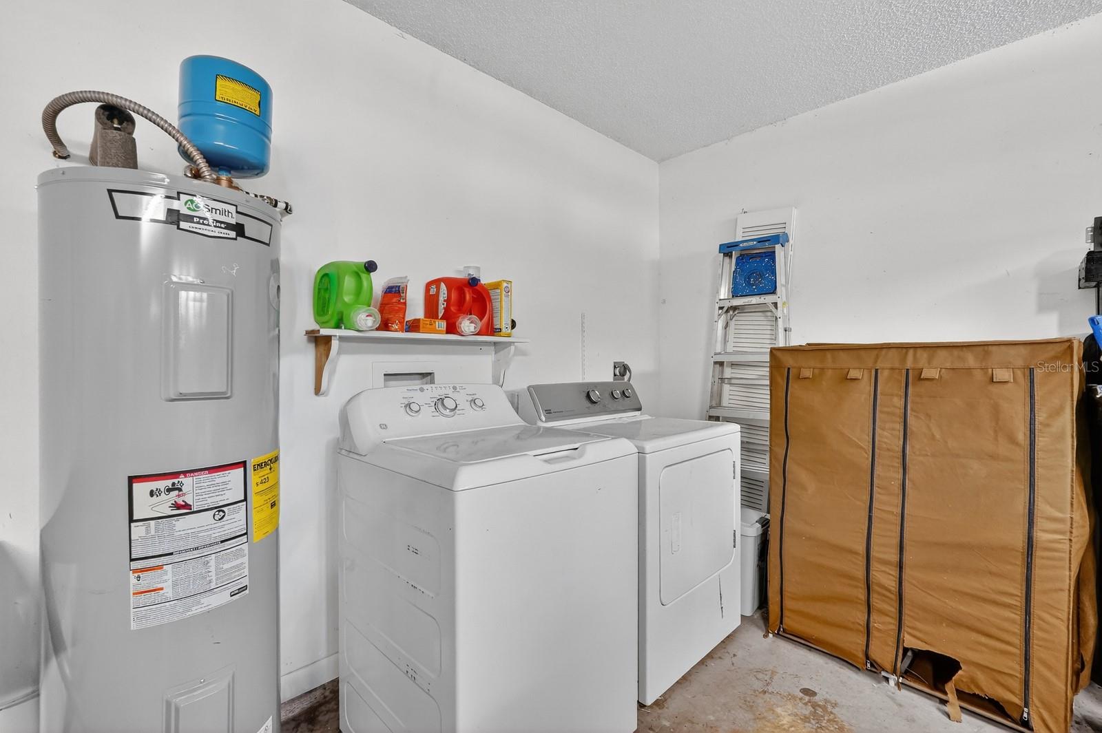 Image 22 of 36 For 2979 Chilton Street