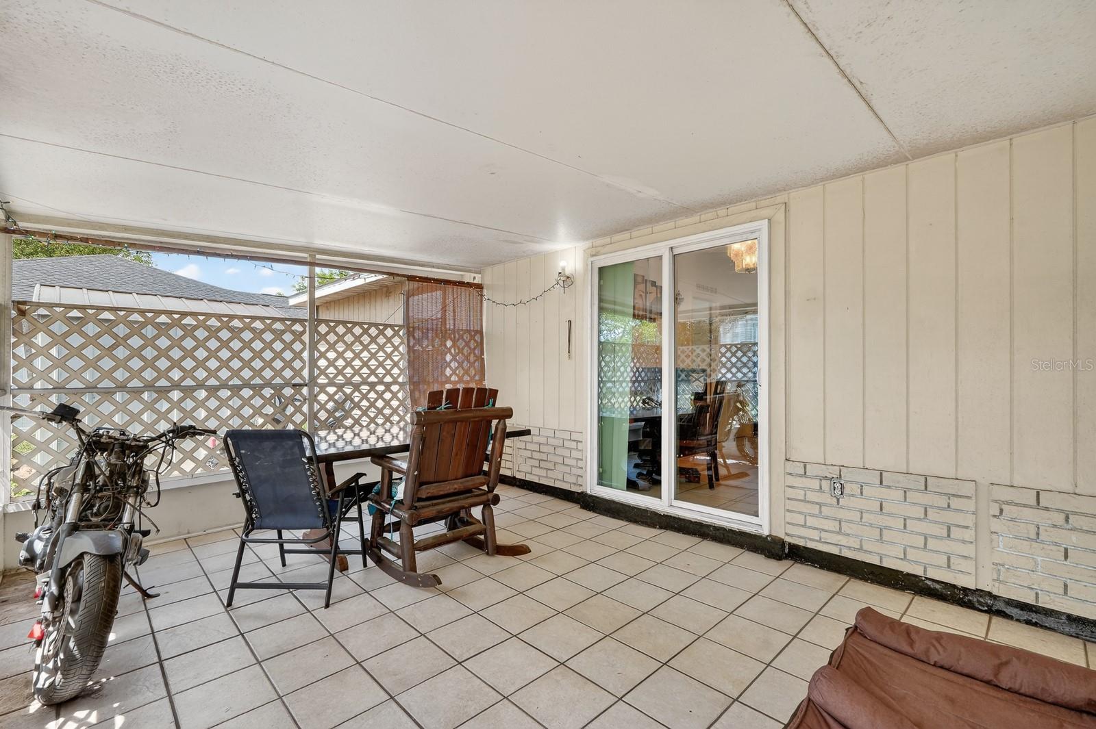 Image 25 of 36 For 2979 Chilton Street