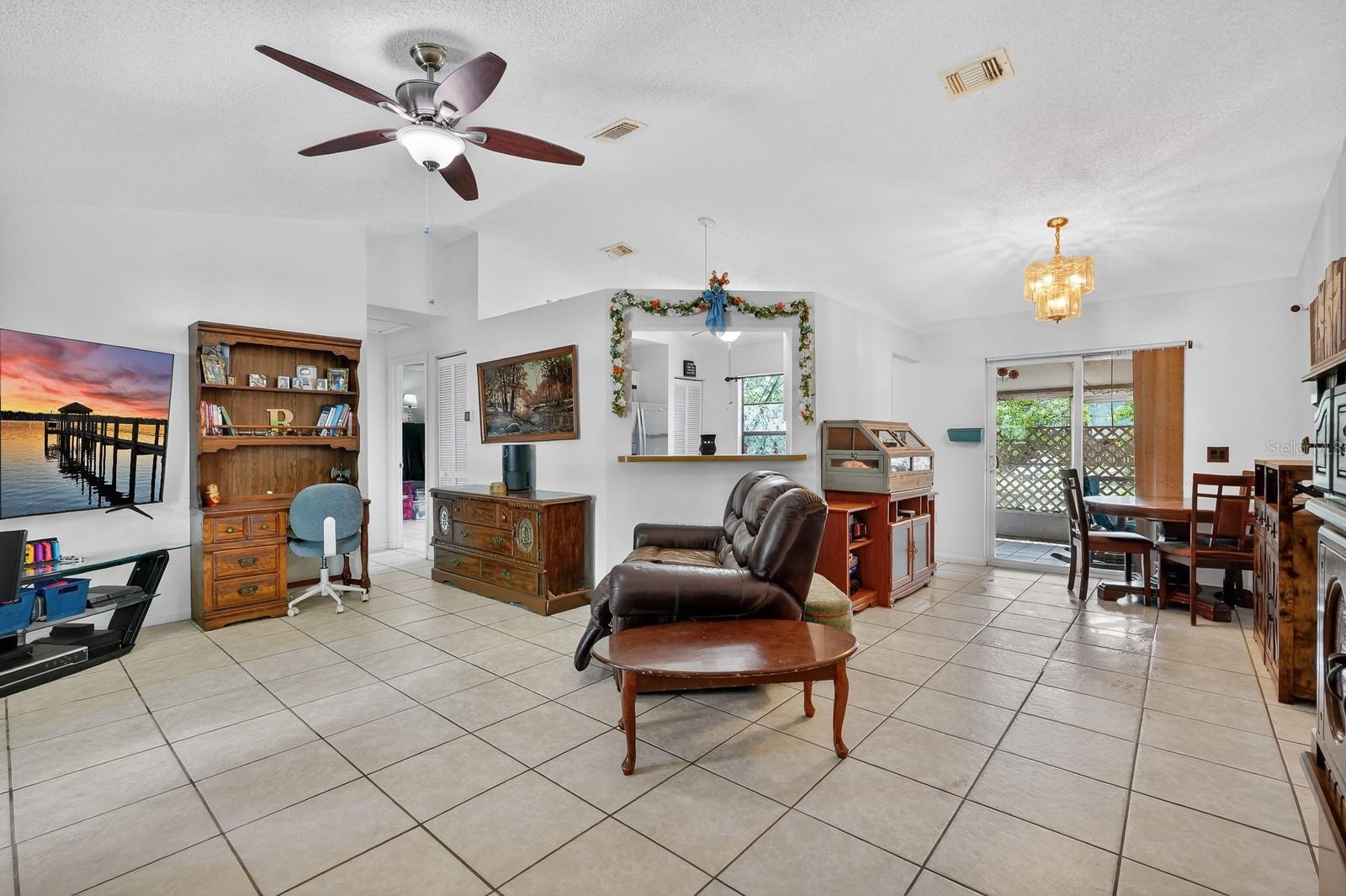 Image 3 of 36 For 2979 Chilton Street