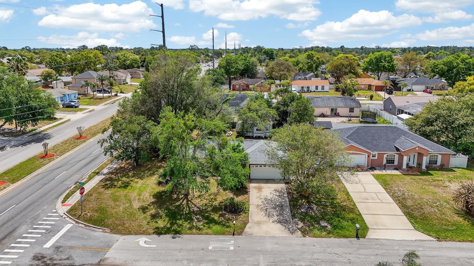 Image 33 of 36 For 2979 Chilton Street