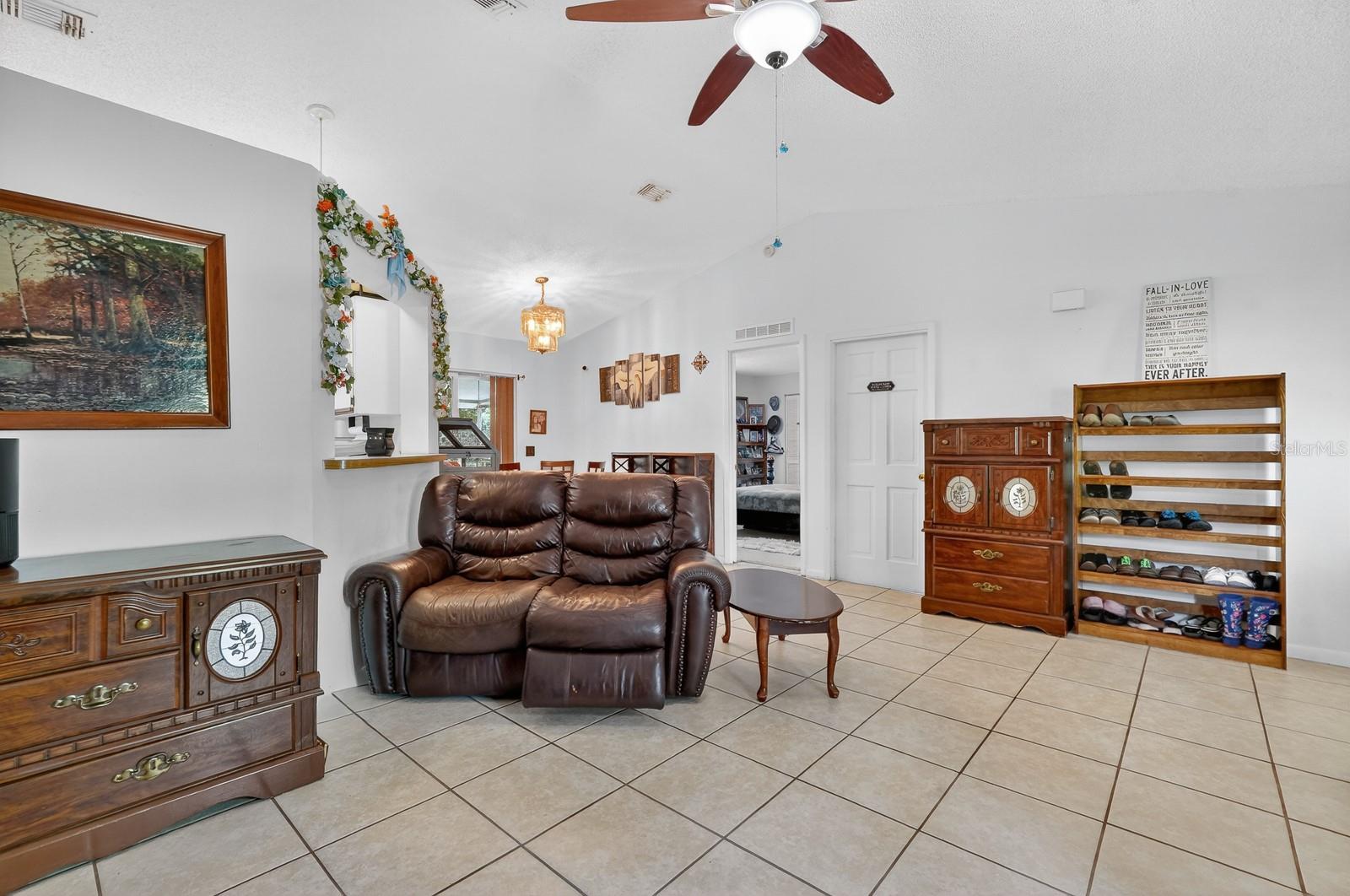 Image 5 of 36 For 2979 Chilton Street