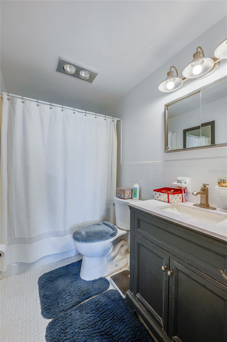 Image 15 of 28 For 404 Beach Street 230 (604)