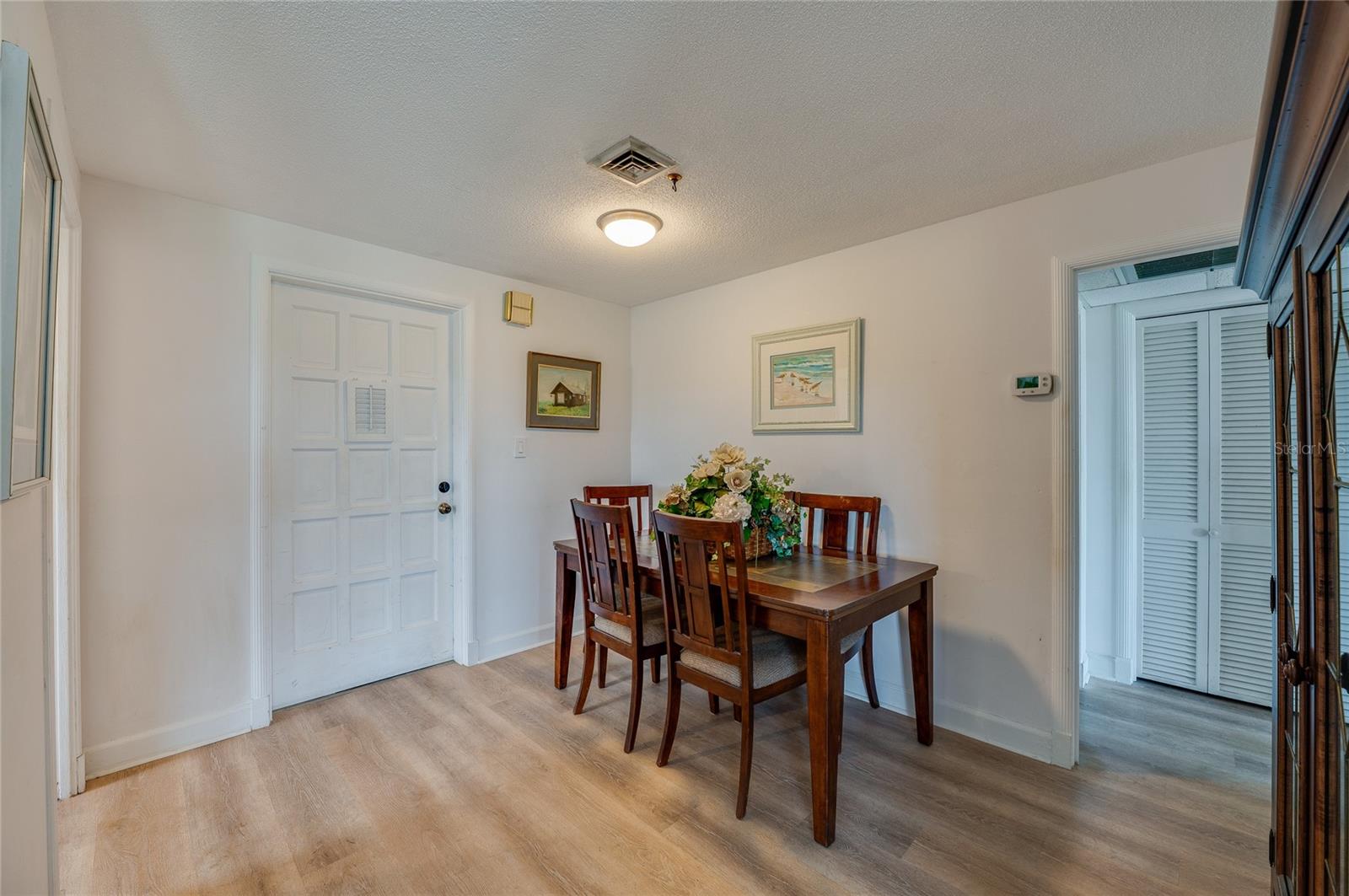 Image 8 of 28 For 404 Beach Street 230 (604)